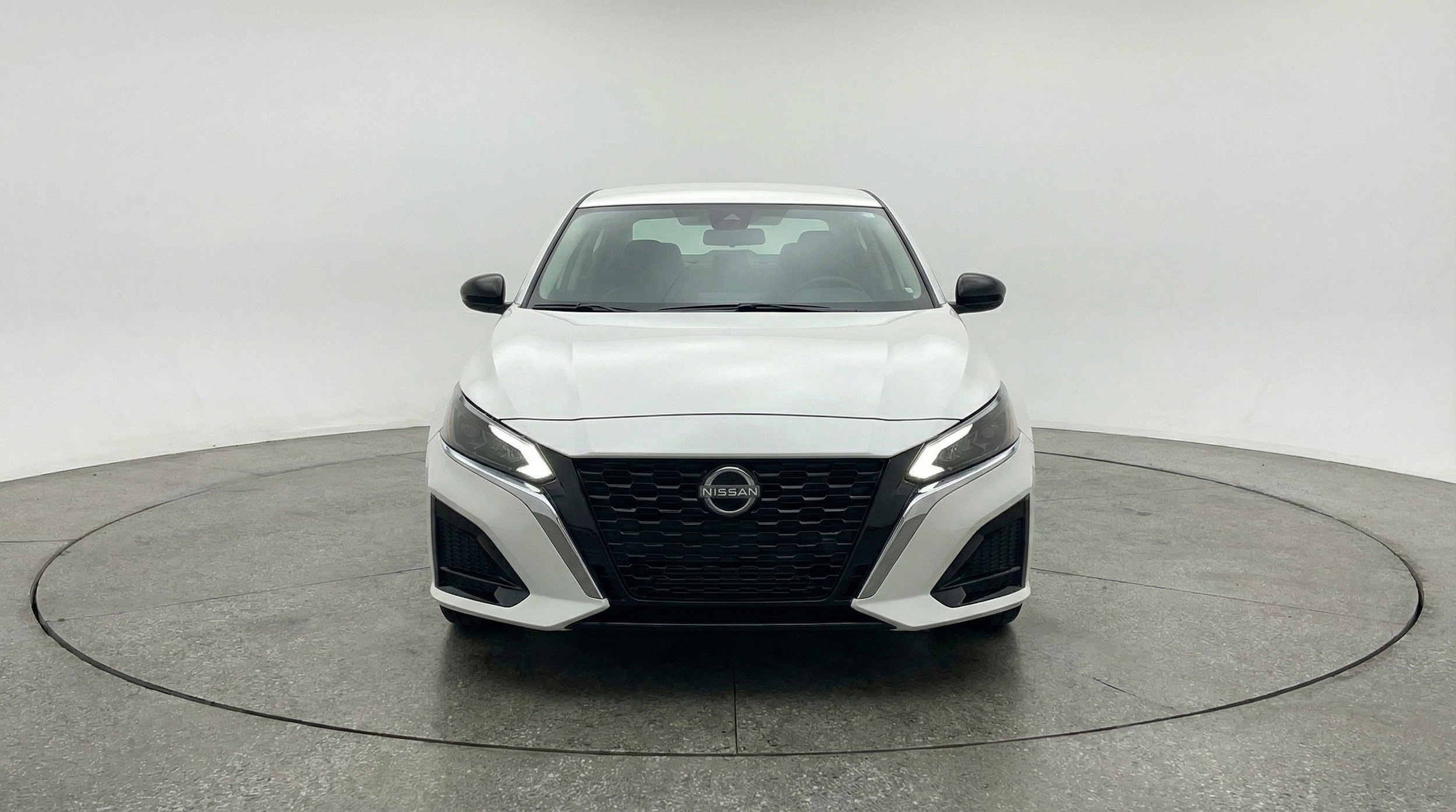 Thumbnail: 2025 Nissan Altima - 2