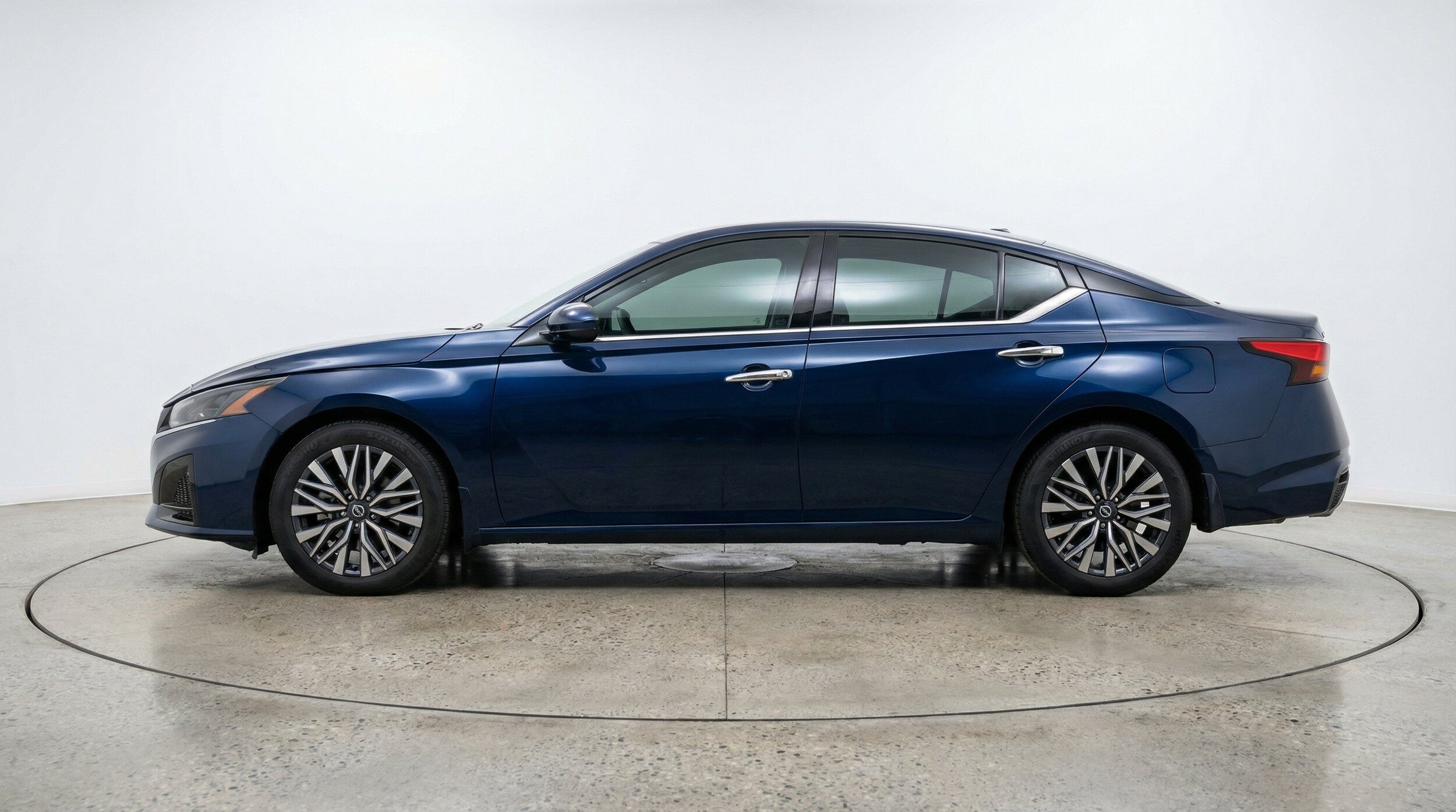 Thumbnail: 2025 Nissan Altima - 5