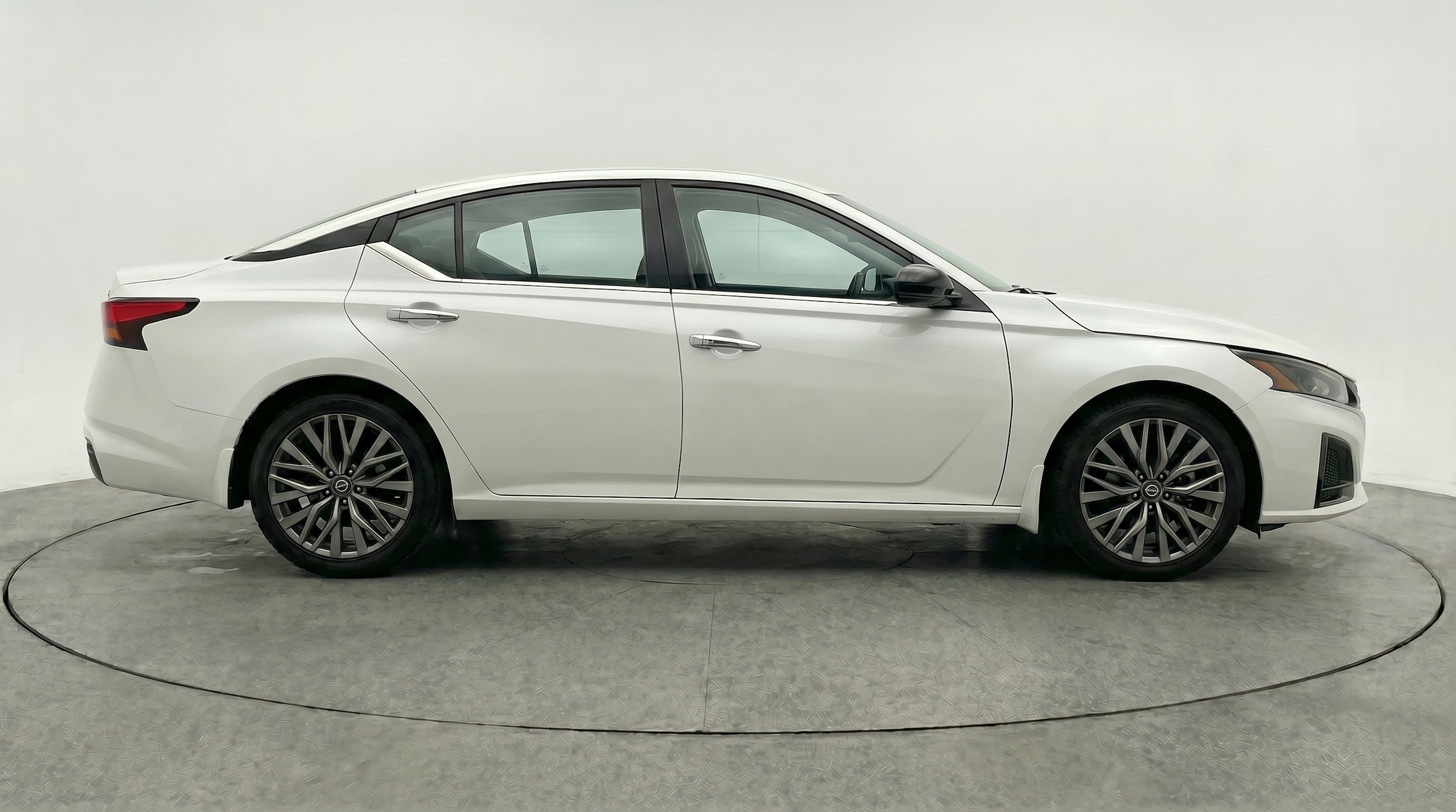 Thumbnail: 2025 Nissan Altima - 11