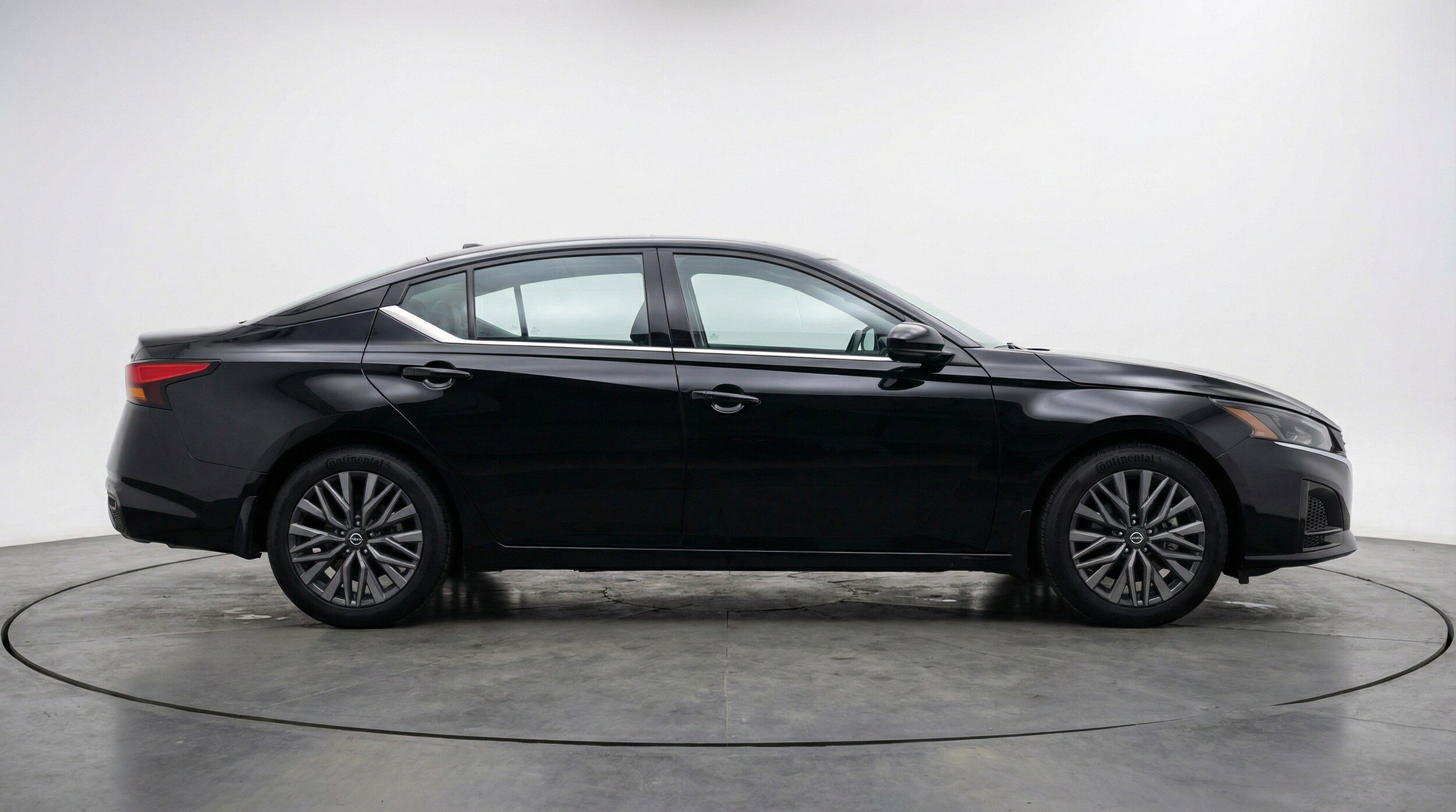 Thumbnail: 2025 Nissan Altima - 11