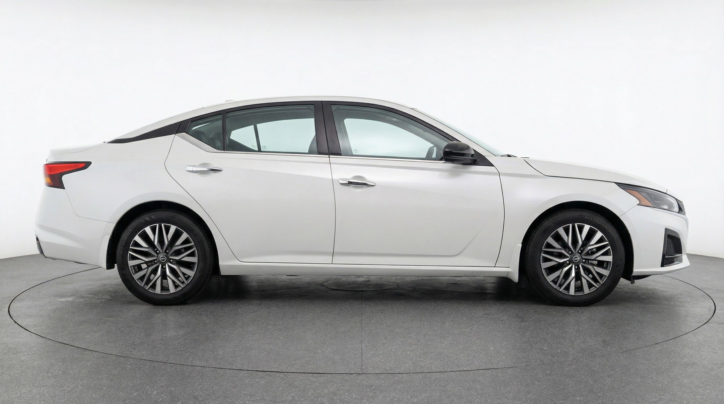Thumbnail: 2025 Nissan Altima - 11