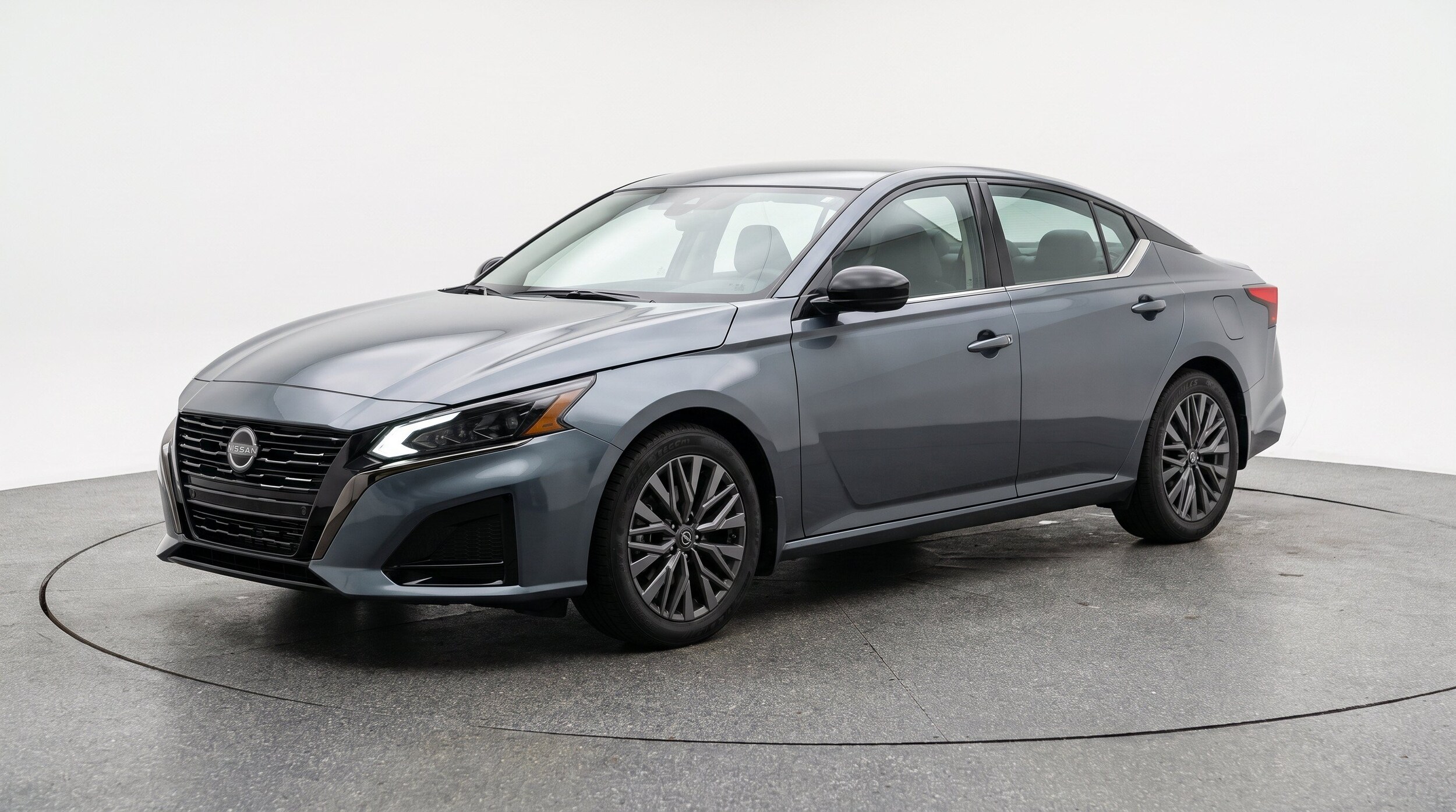 Thumbnail: 2025 Nissan Altima - 3