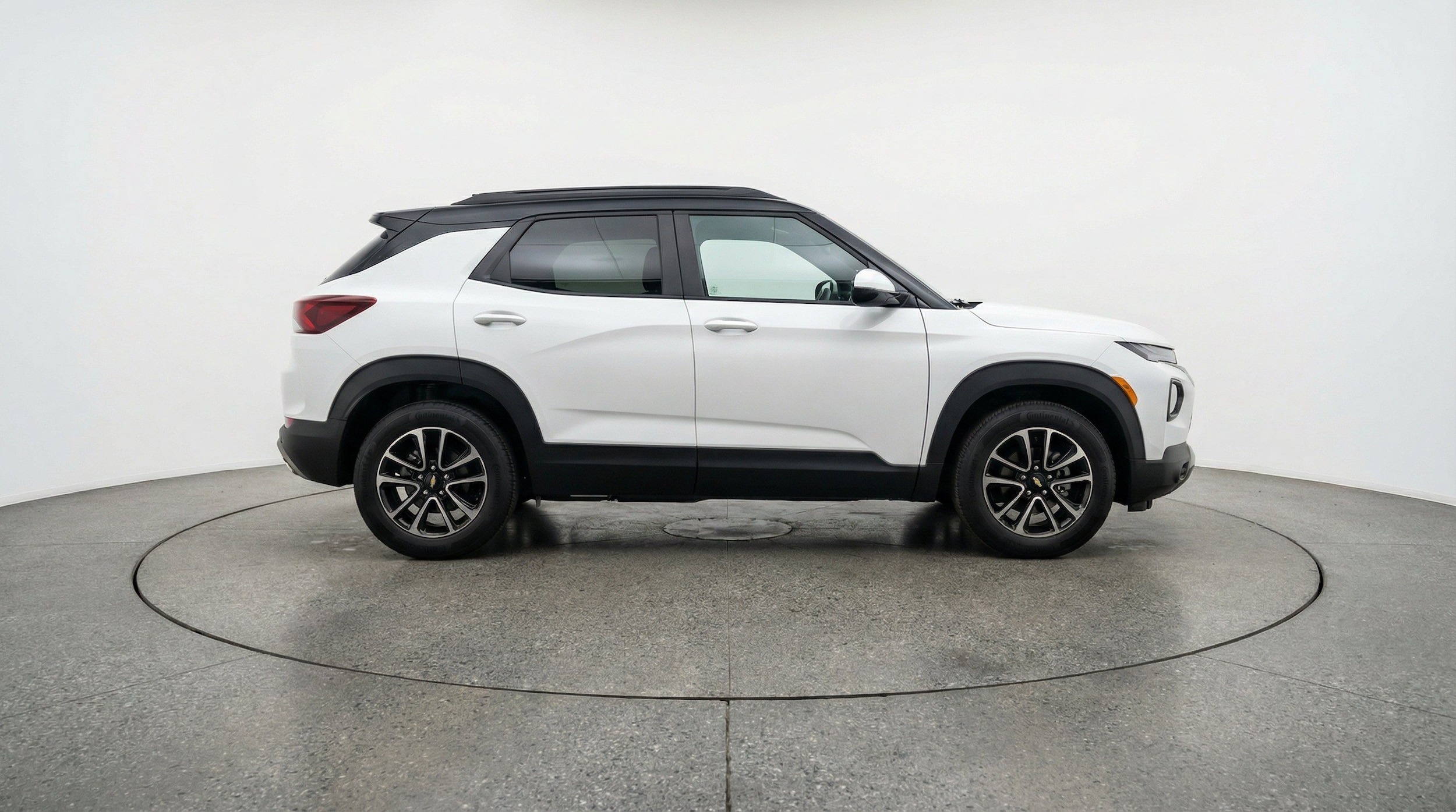 Thumbnail: 2025 Chevrolet TrailBlazer - 11