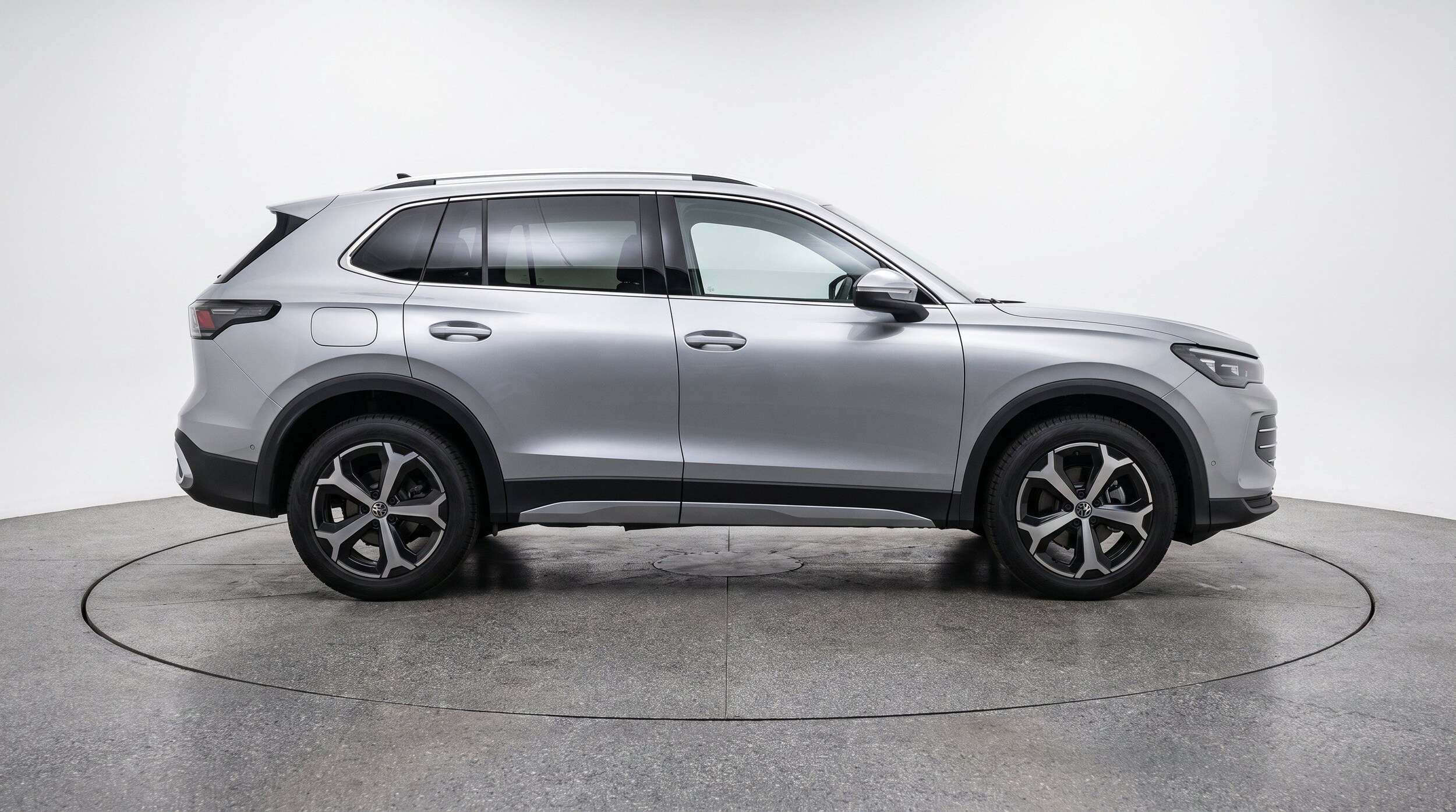 Thumbnail: 2026 Volkswagen Tiguan - 11