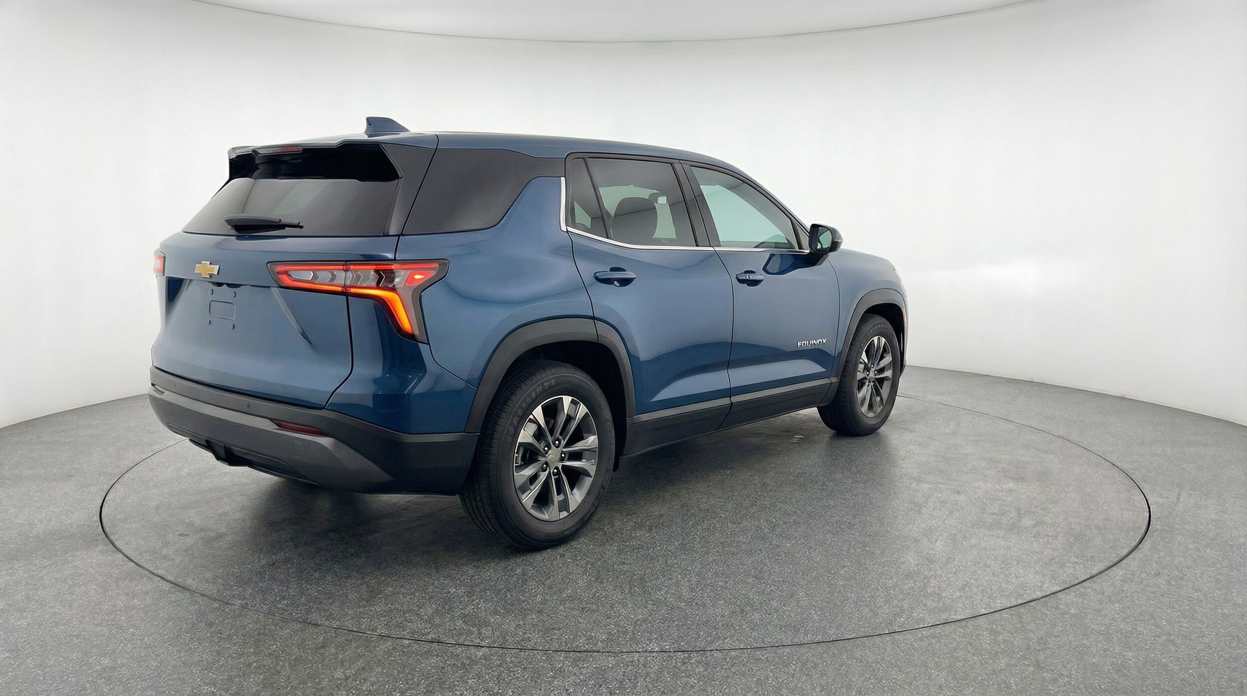 Thumbnail: 2025 Chevrolet Equinox - 9