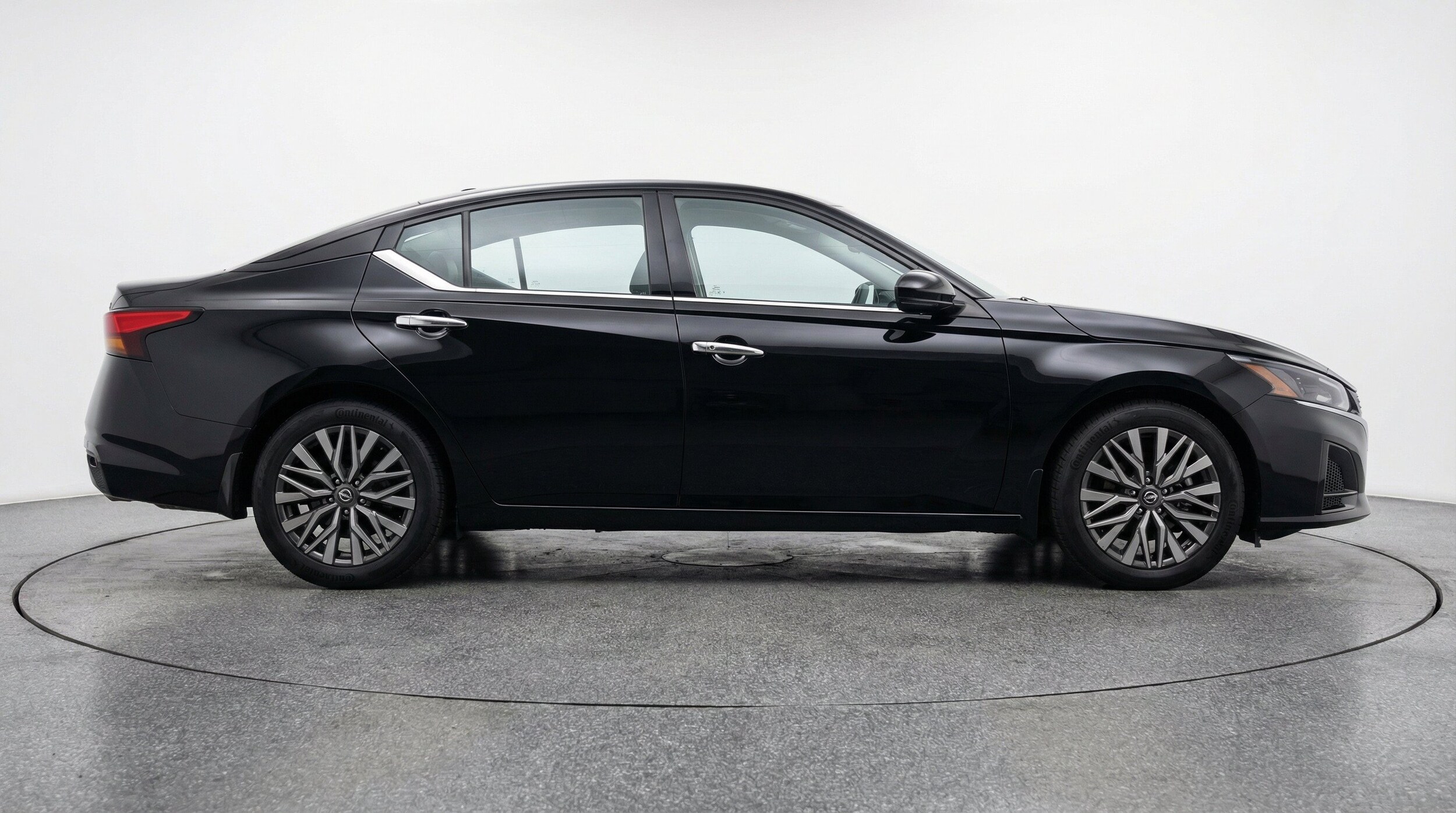 Thumbnail: 2025 Nissan Altima - 10