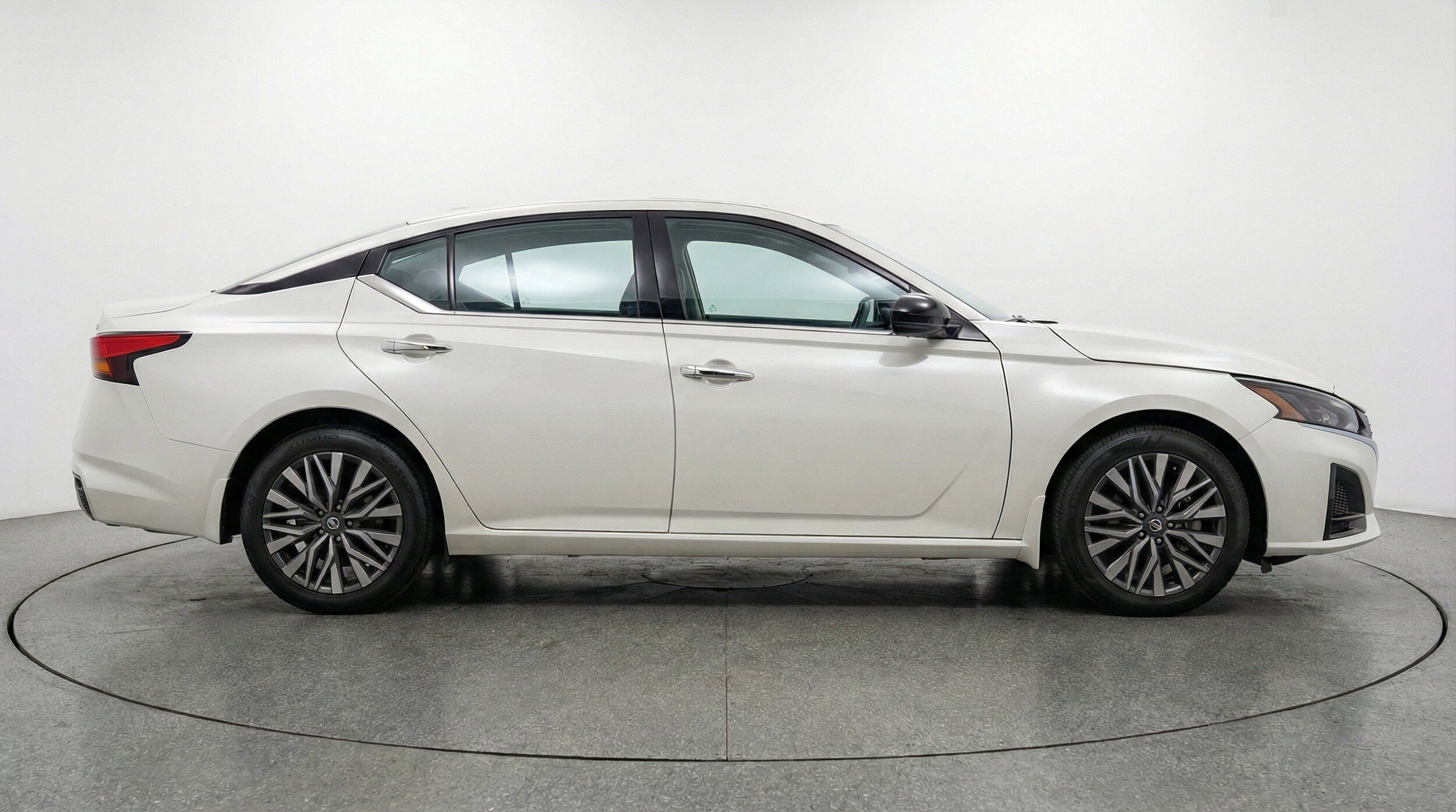 Thumbnail: 2025 Nissan Altima - 11