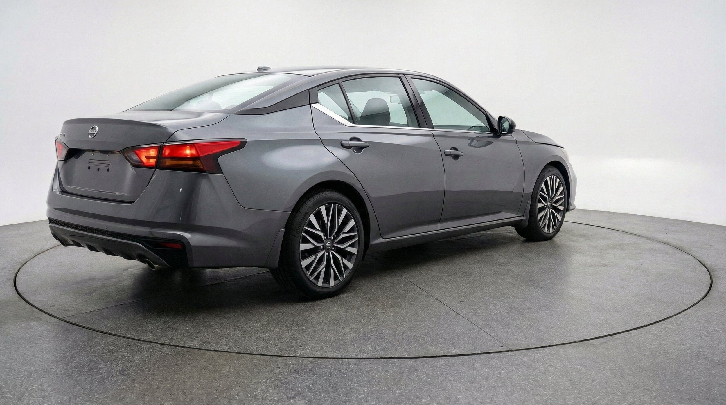 Thumbnail: 2025 Nissan Altima - 9