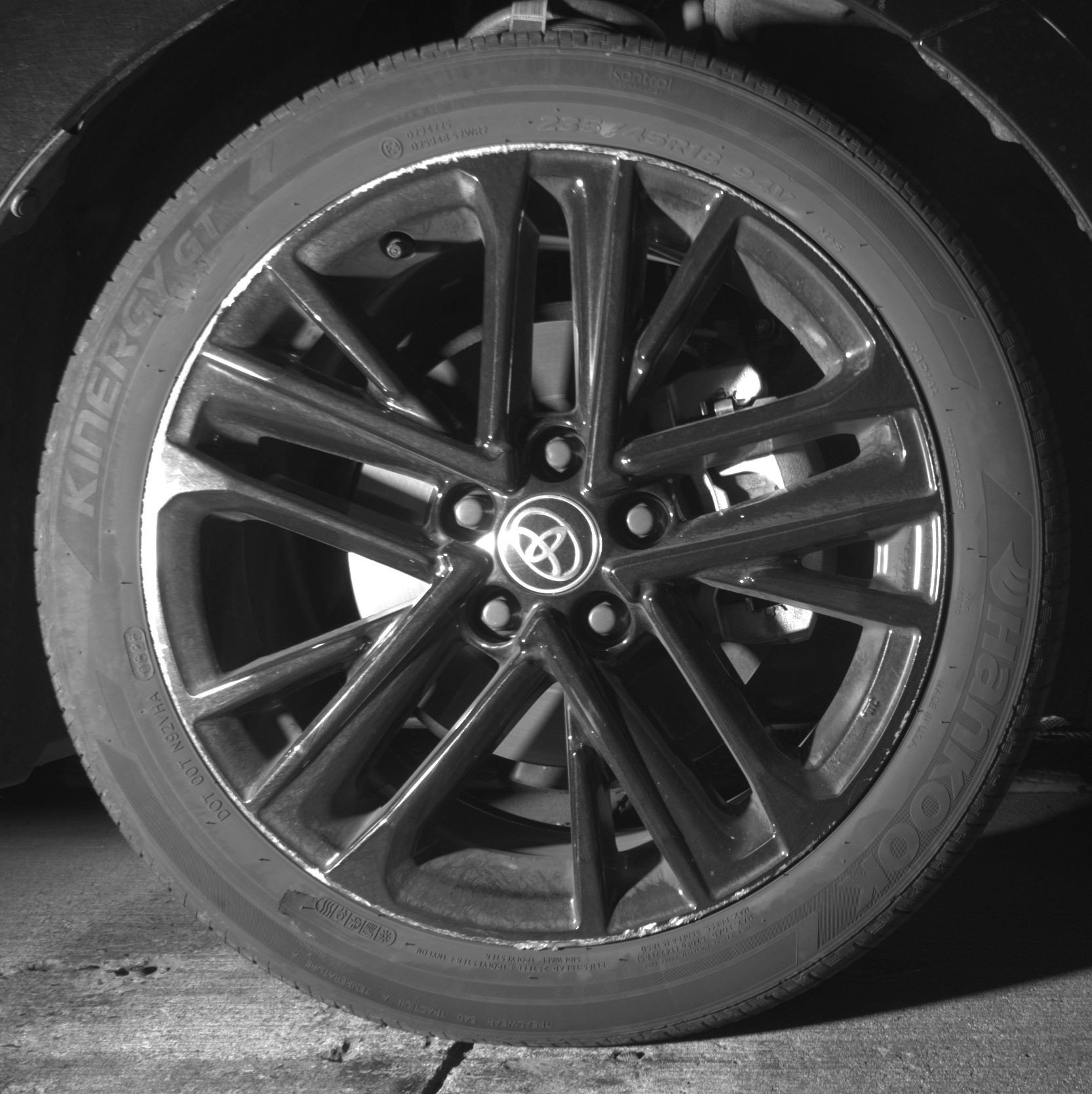 Thumbnail: 2025 Toyota Camry - 13