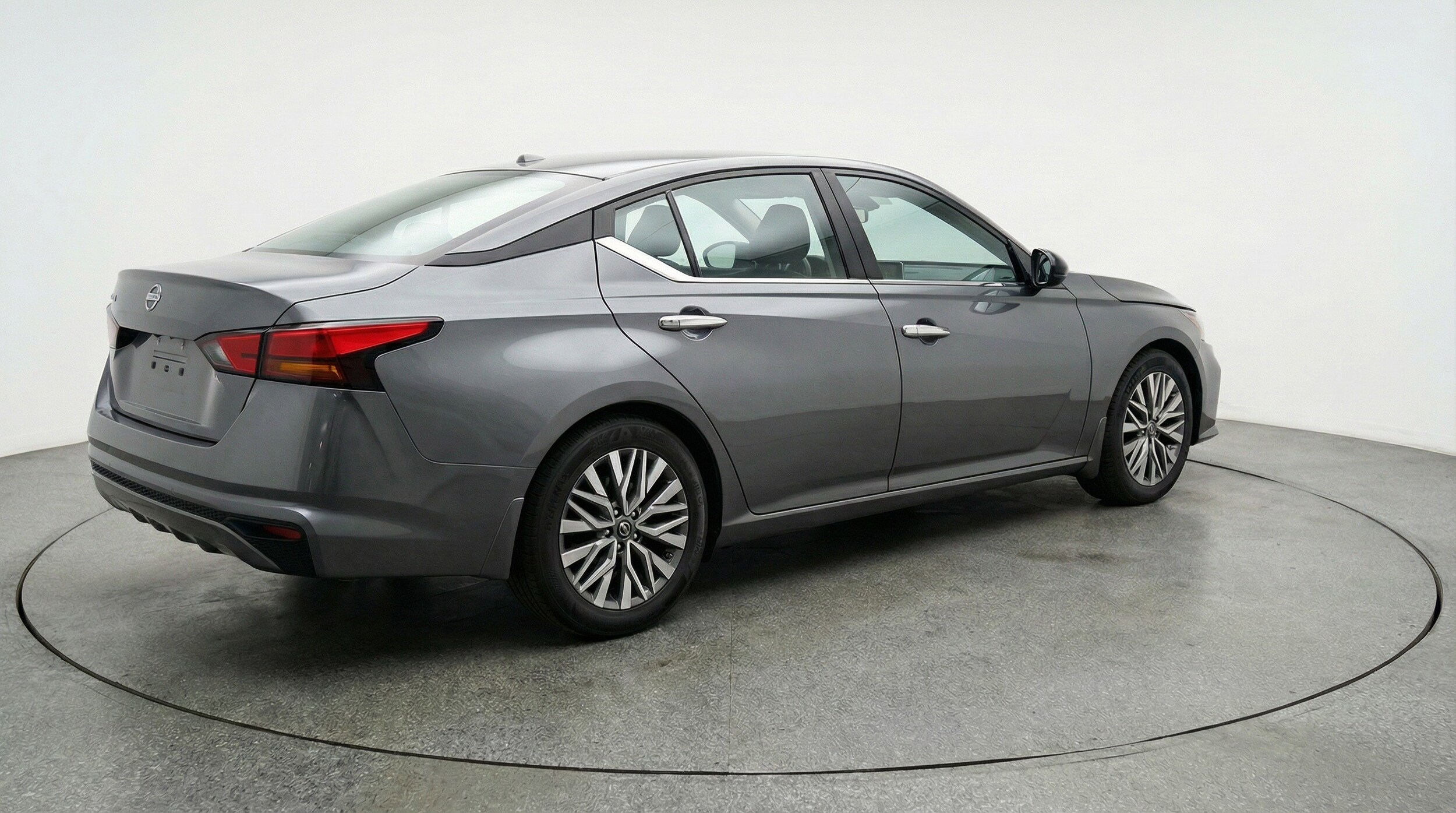 Thumbnail: 2025 Nissan Altima - 9