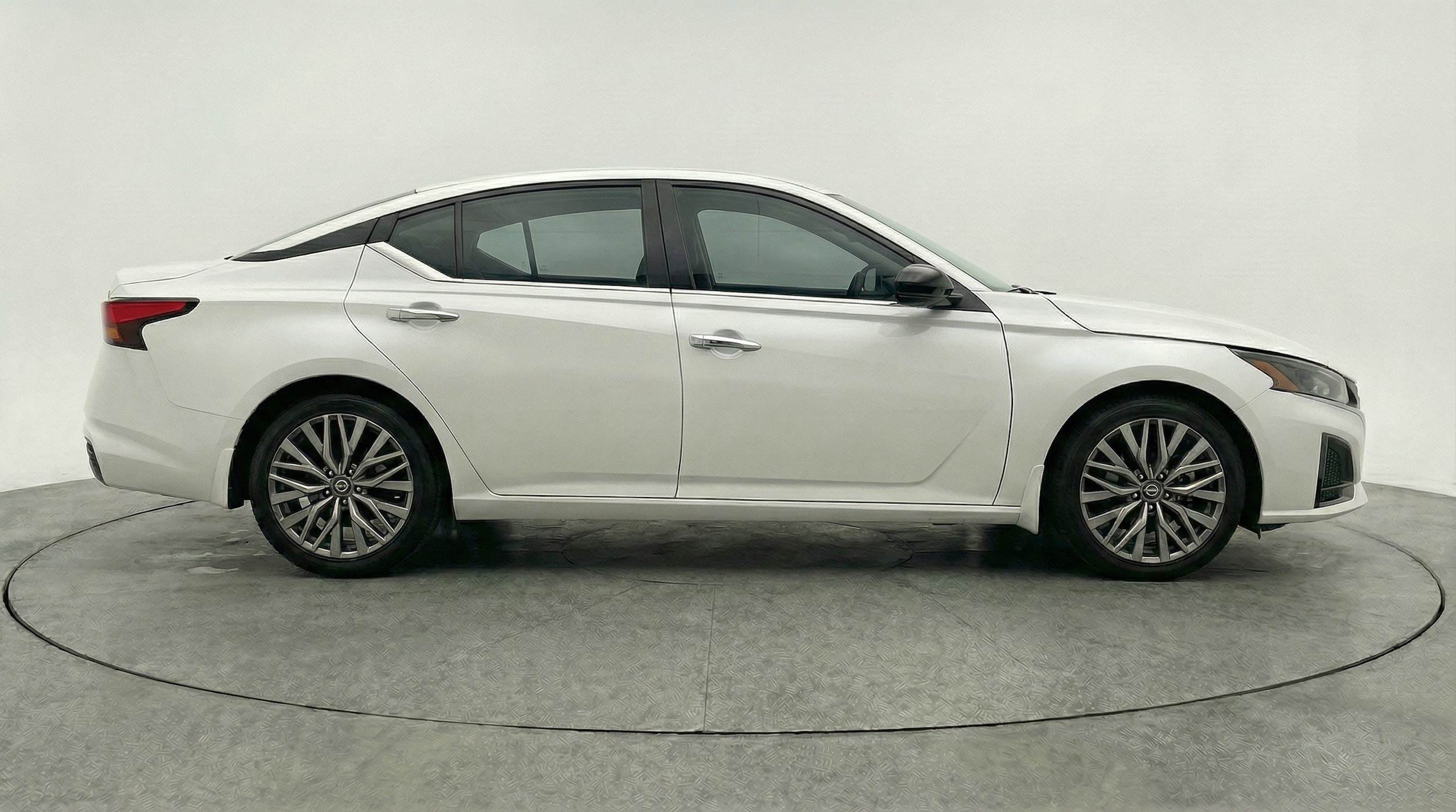 Thumbnail: 2025 Nissan Altima - 11