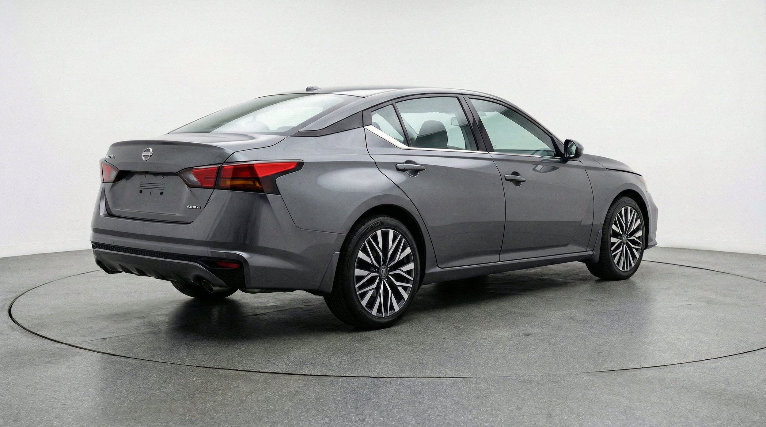 Thumbnail: 2025 Nissan Altima - 9