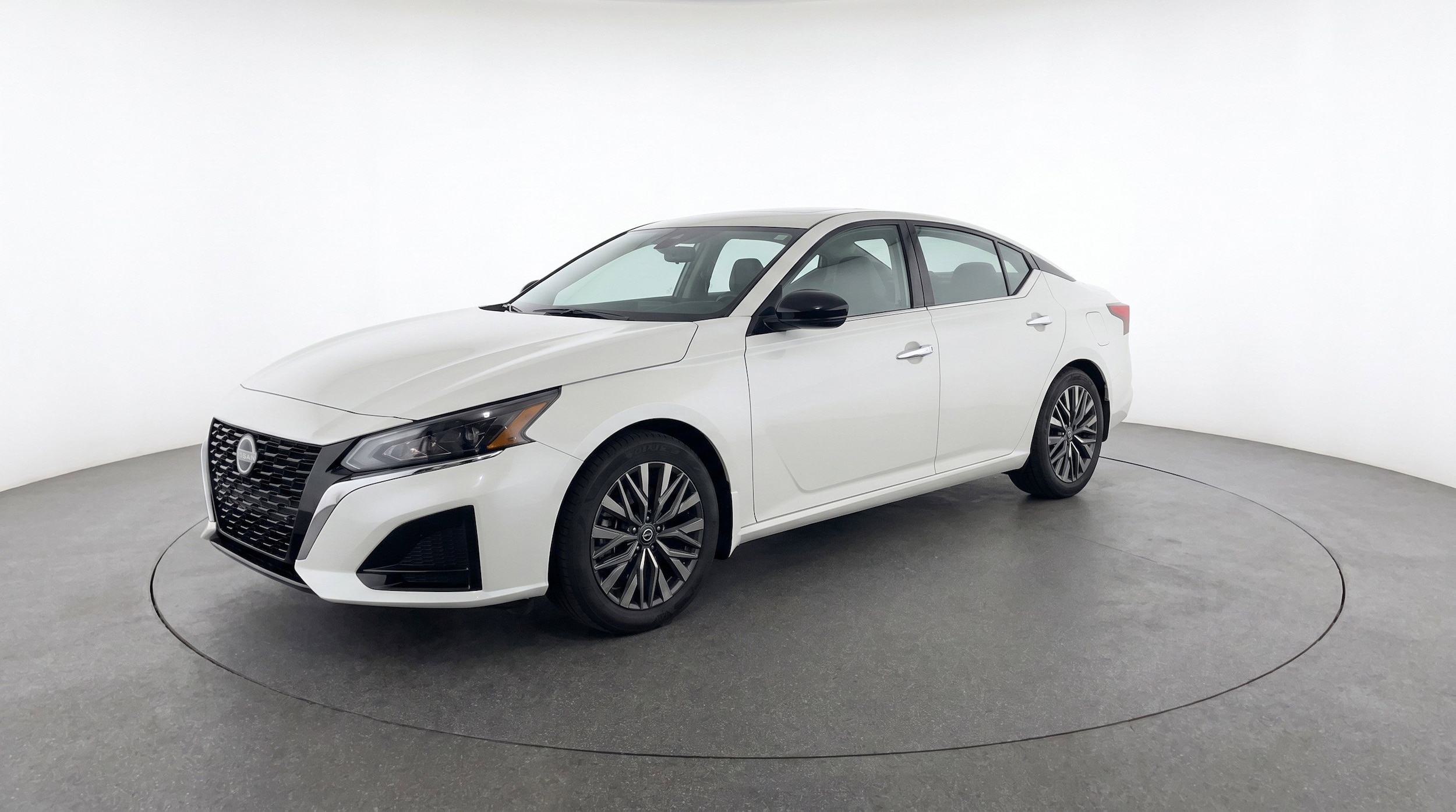 Thumbnail: 2025 Nissan Altima - 3