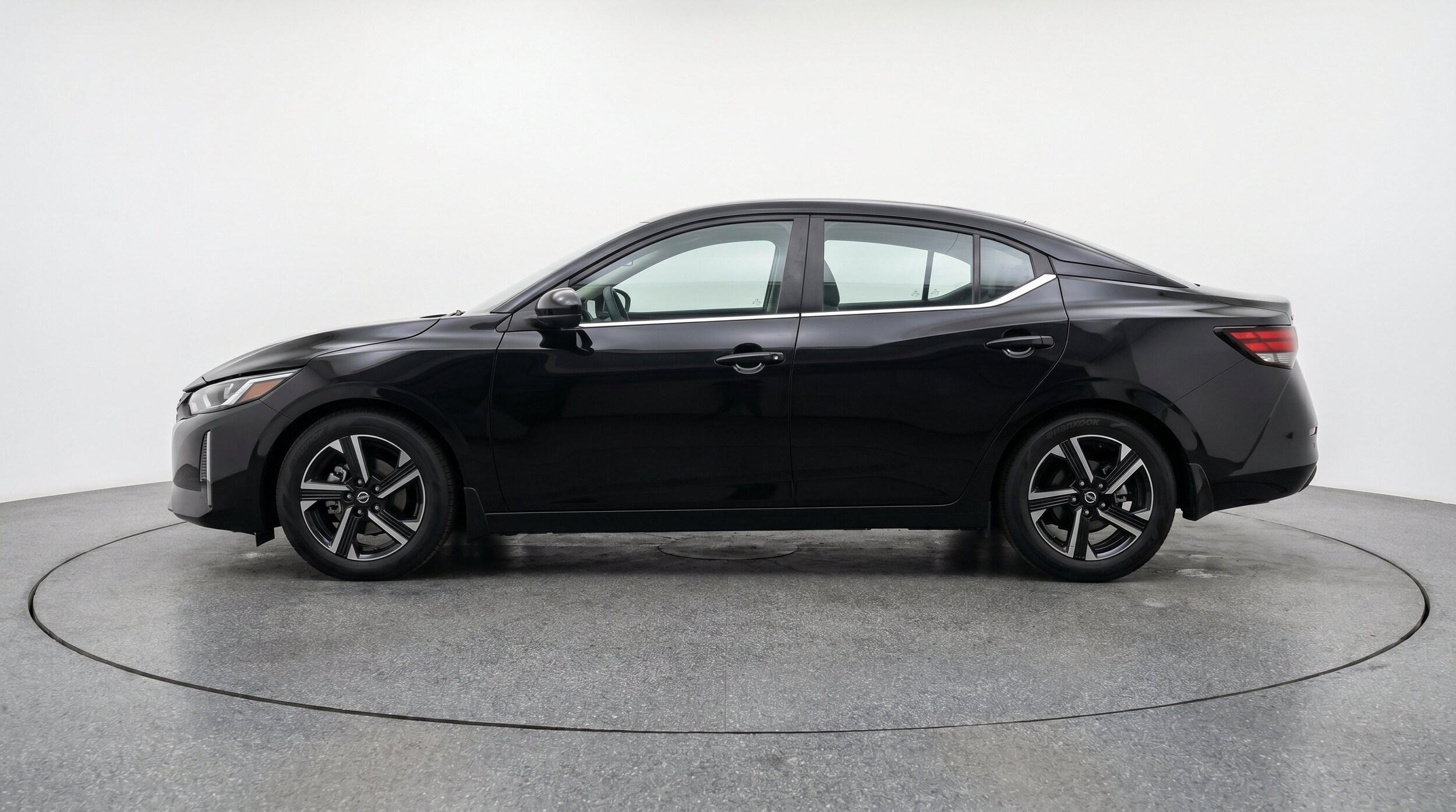 Thumbnail: 2025 Nissan Sentra - 5