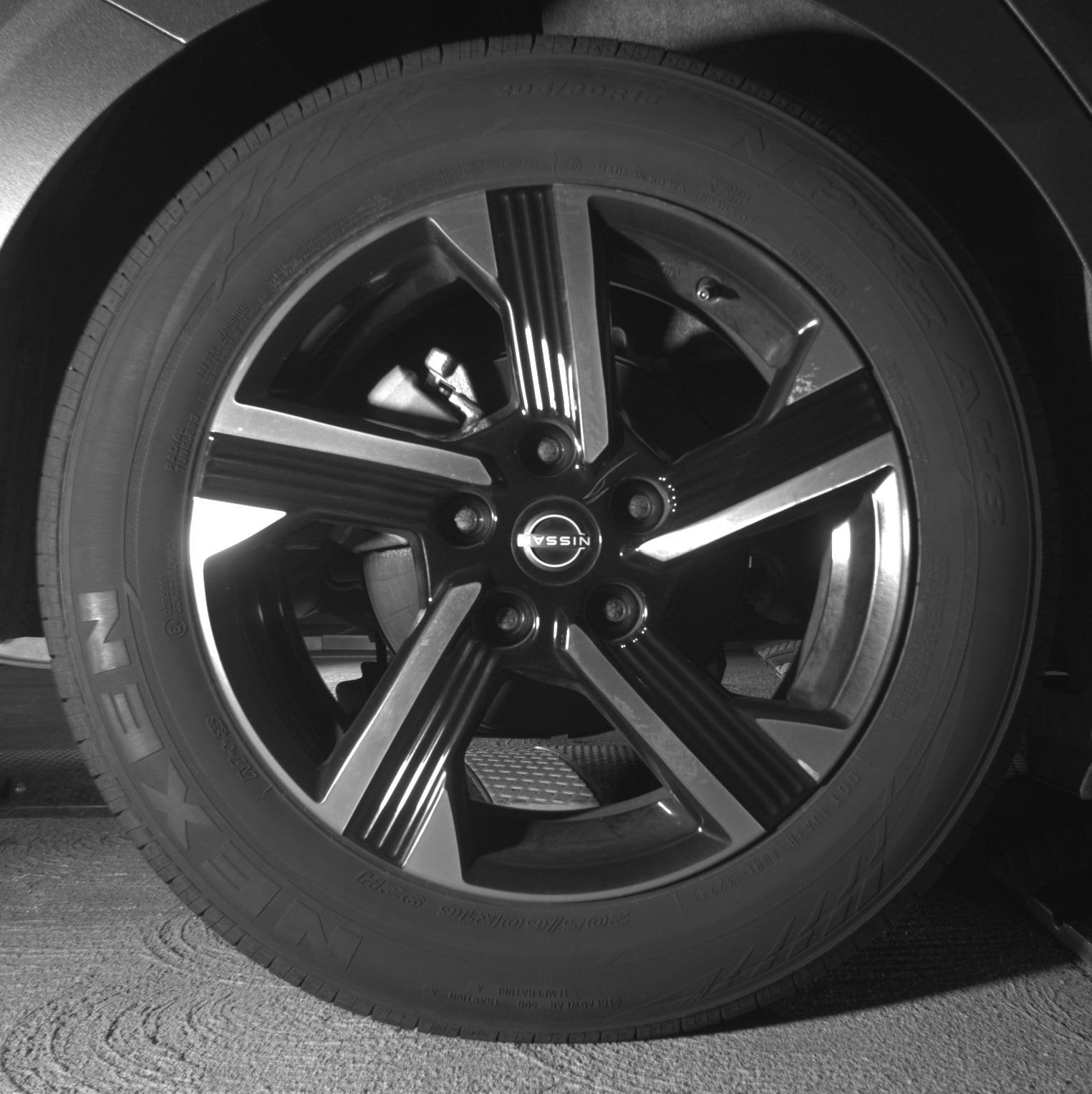 Thumbnail: 2025 Nissan Sentra - 15