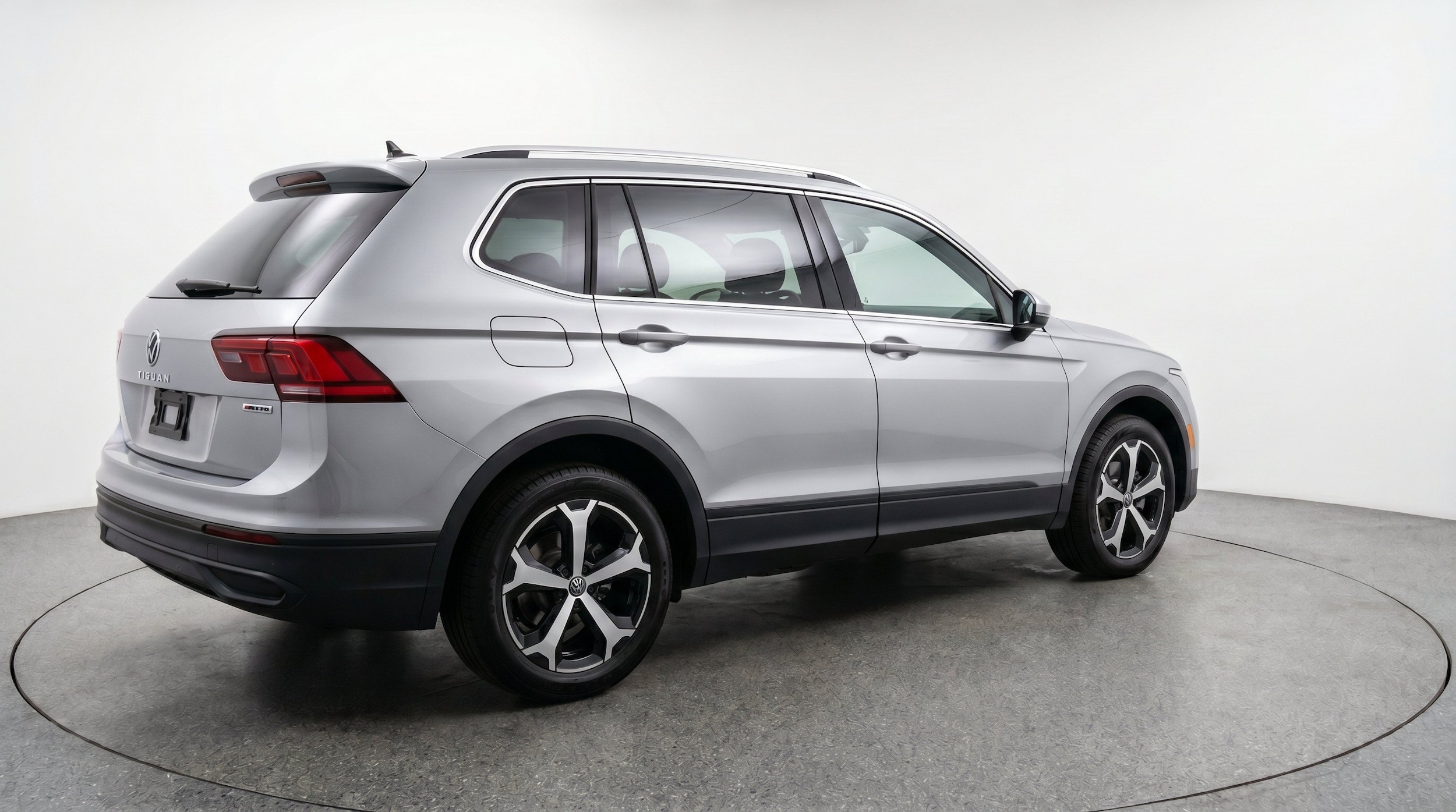 Thumbnail: 2026 Volkswagen Tiguan - 9