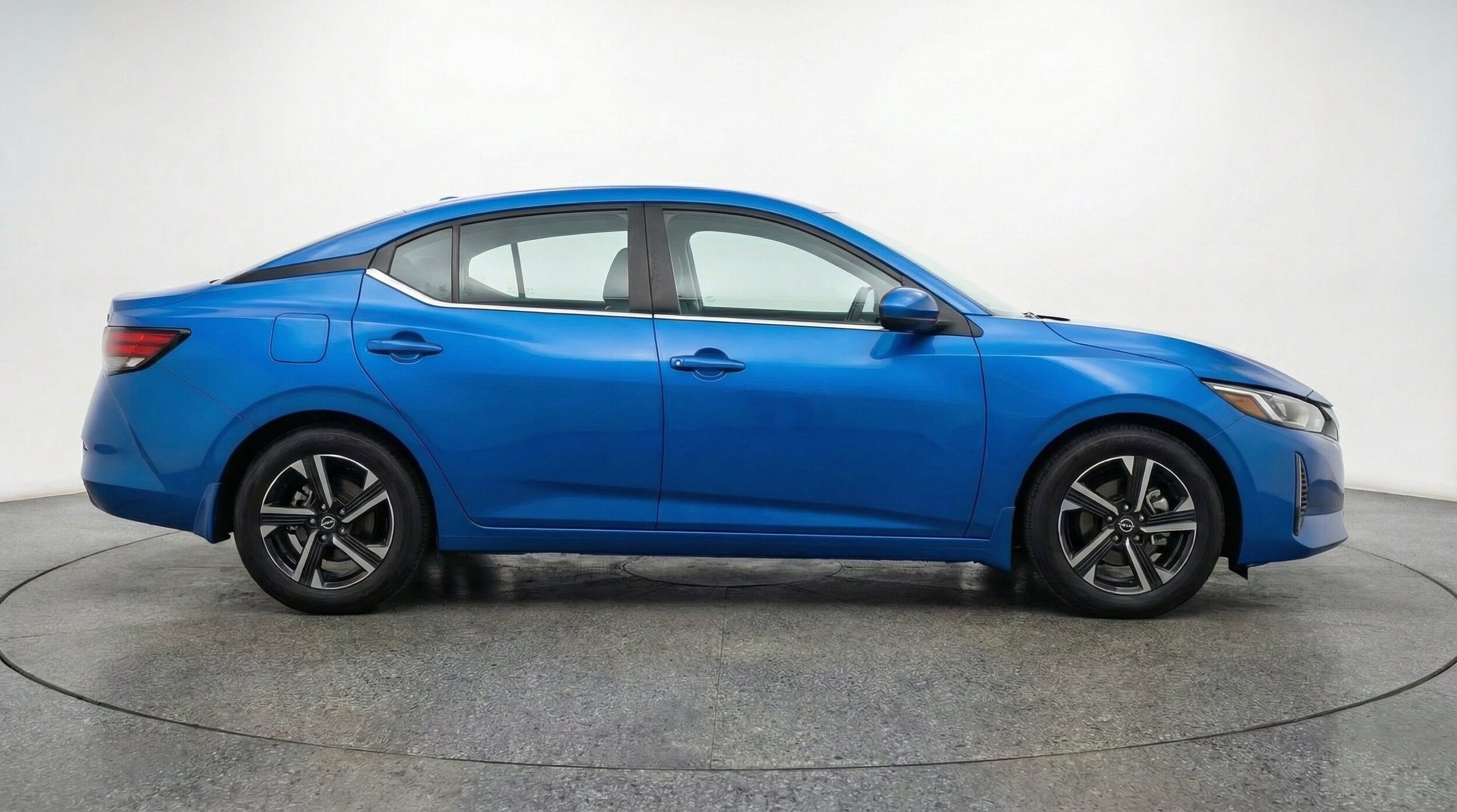 Thumbnail: 2025 Nissan Sentra - 11