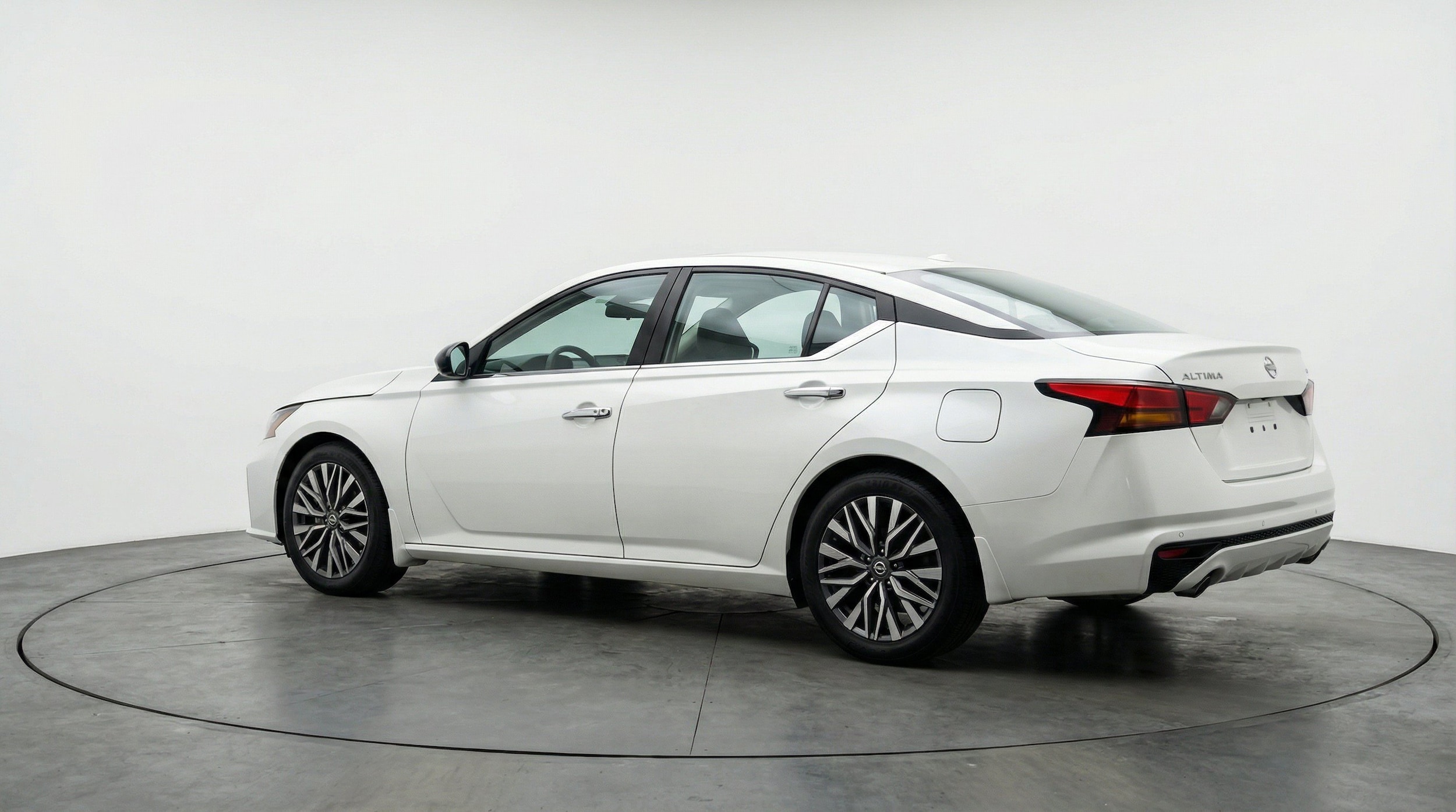 Thumbnail: 2025 Nissan Altima - 6
