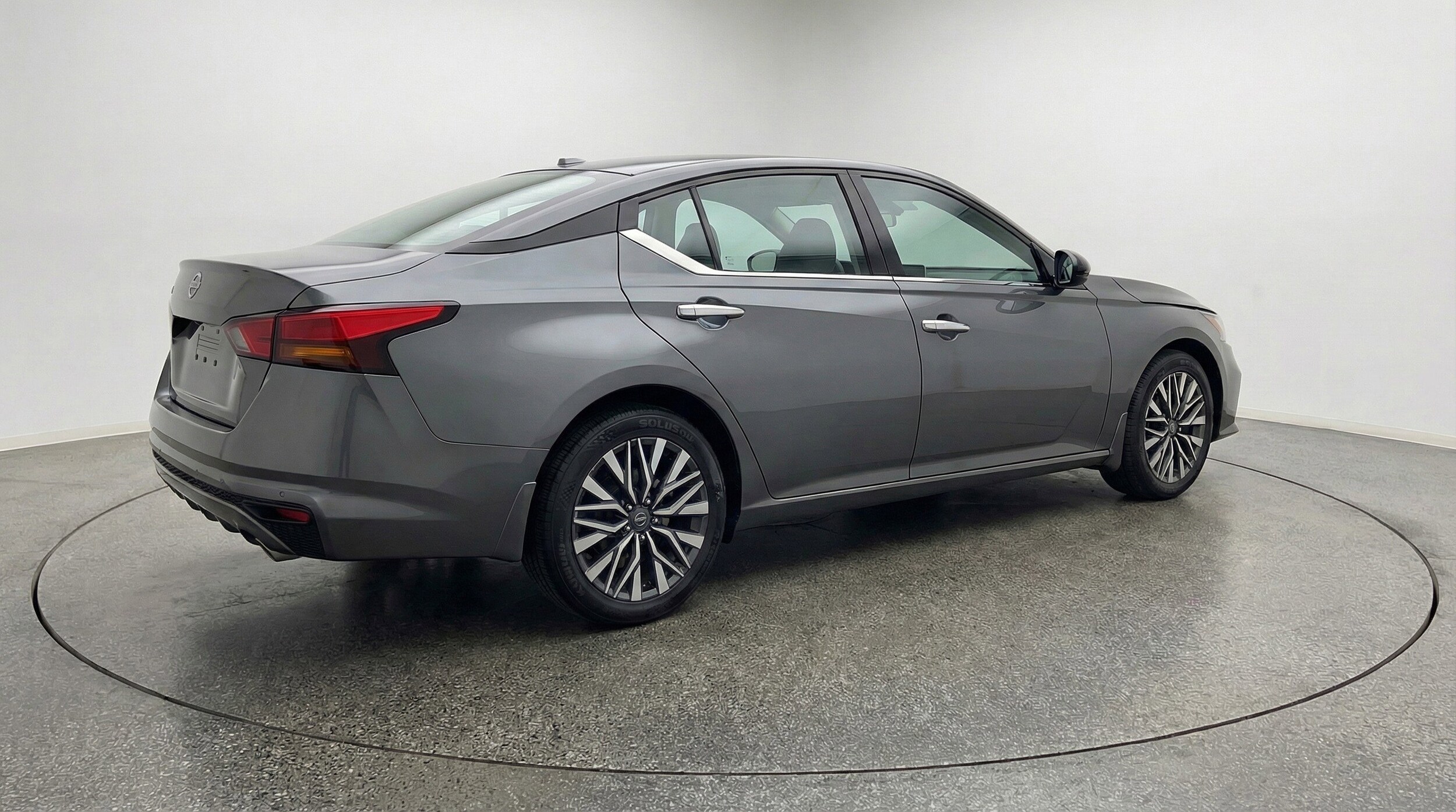 Thumbnail: 2025 Nissan Altima - 9