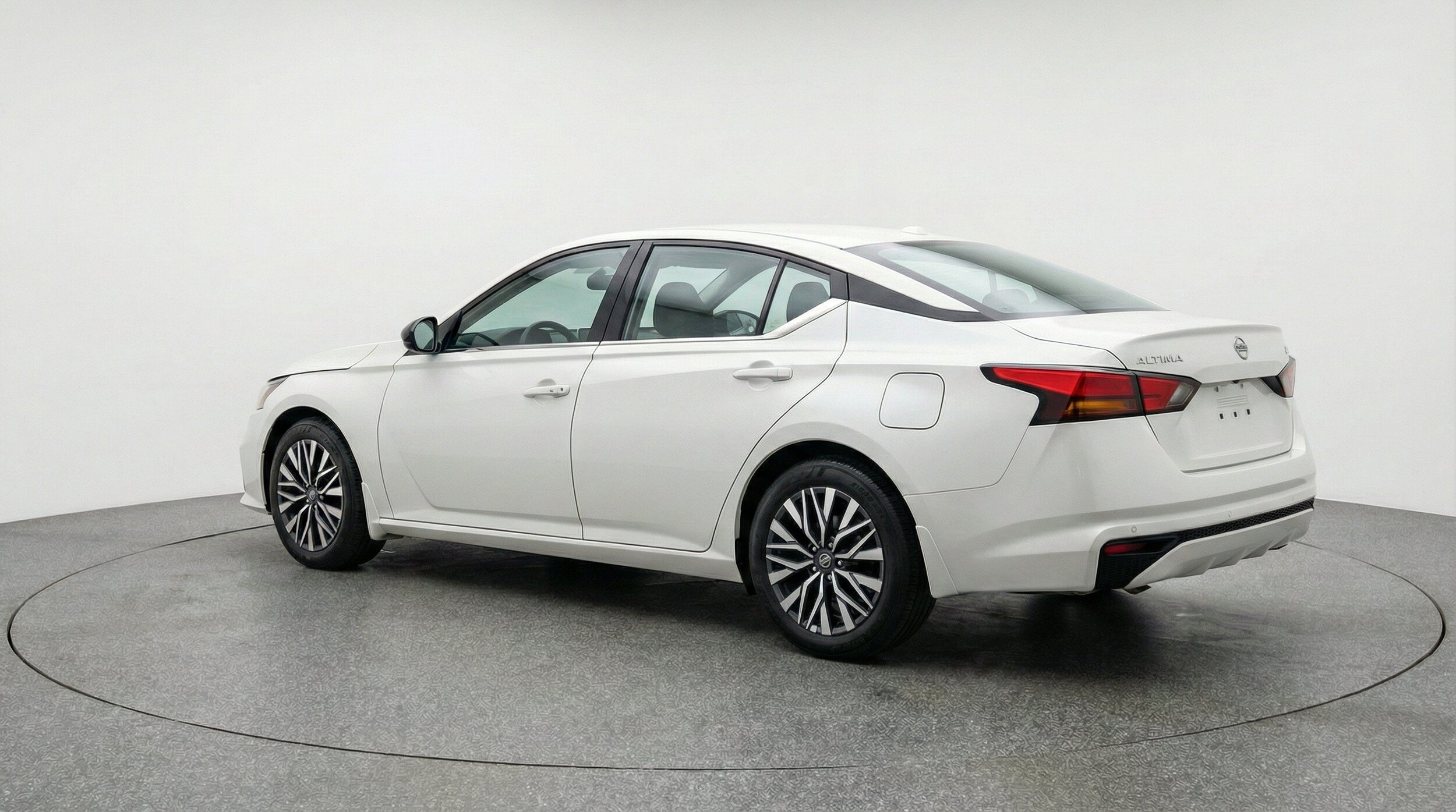 Thumbnail: 2025 Nissan Altima - 6