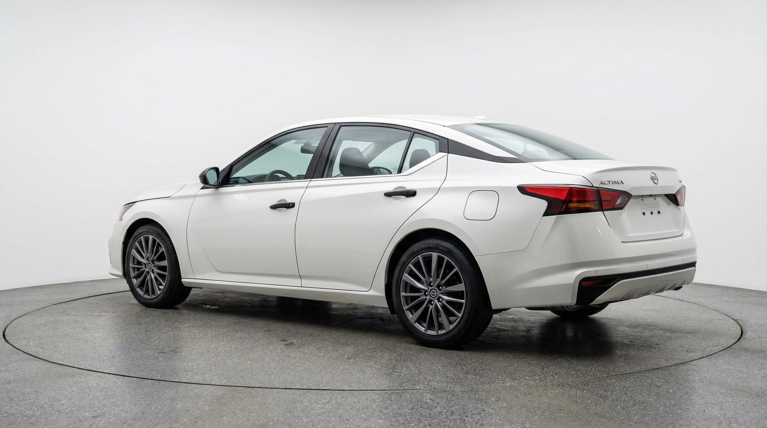 Thumbnail: 2025 Nissan Altima - 5