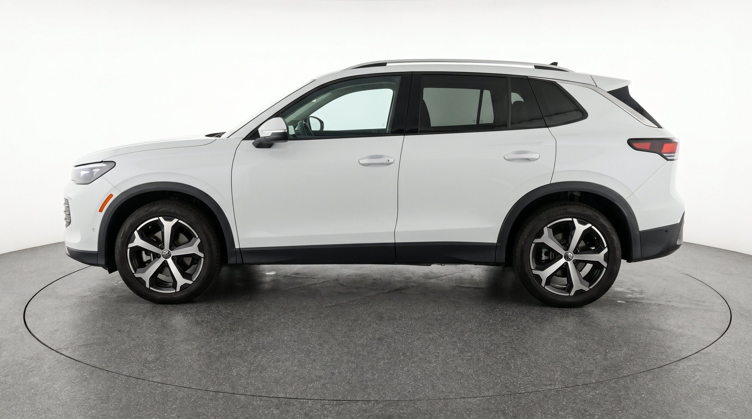 Thumbnail: 2026 Volkswagen Tiguan - 5