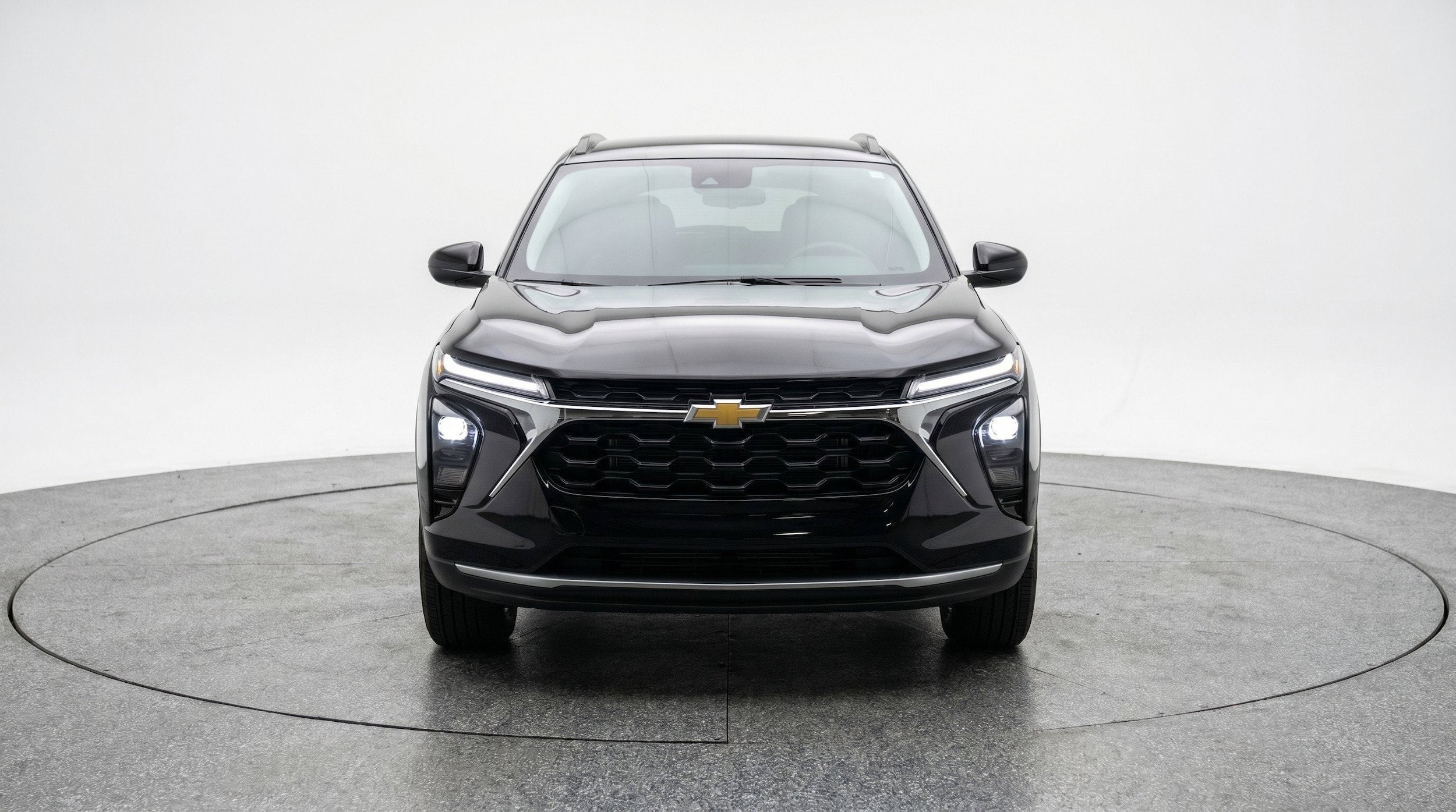 Thumbnail: 2025 Chevrolet Trax - 2