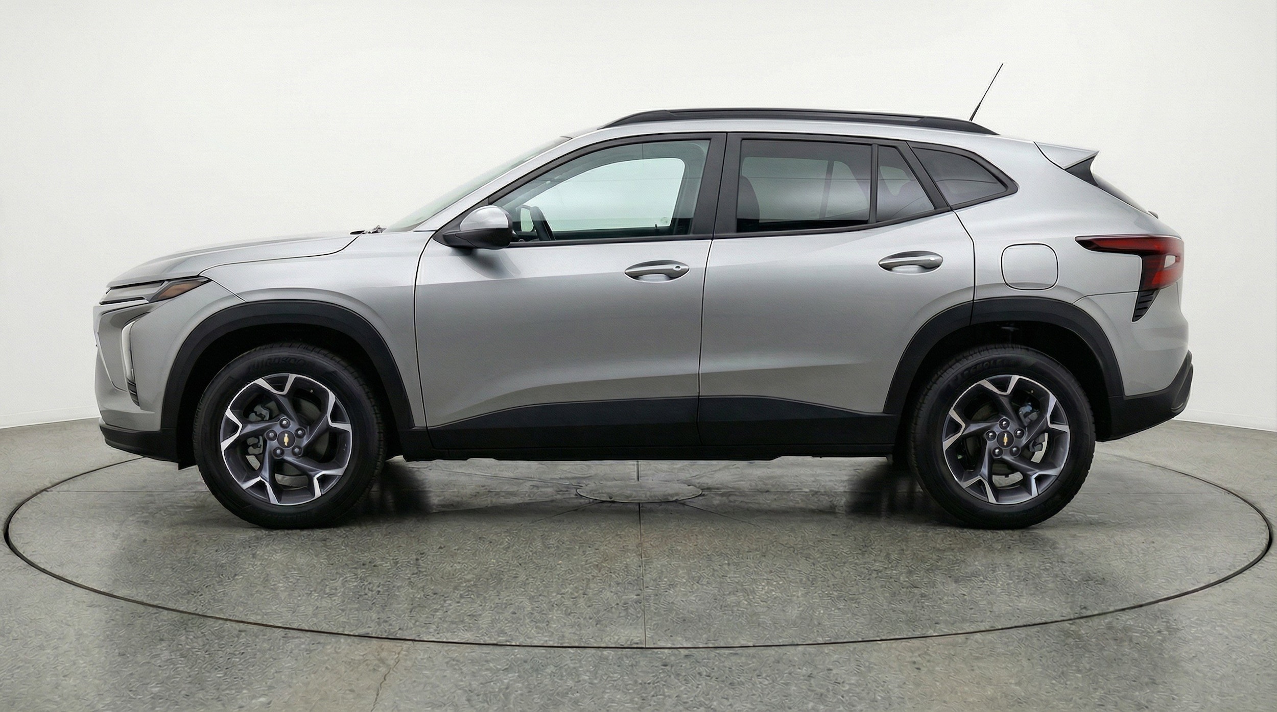 Thumbnail: 2025 Chevrolet Trax - 5