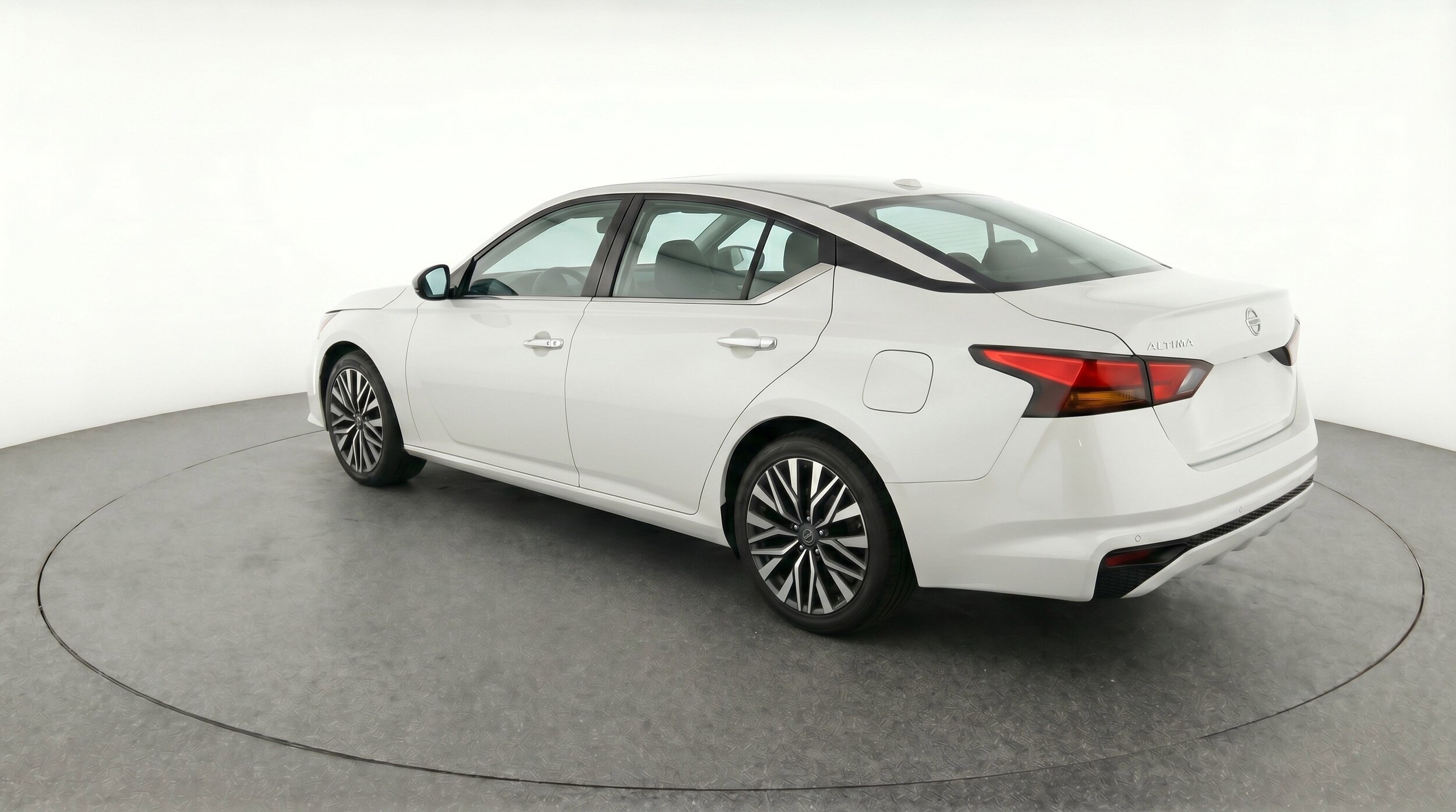 Thumbnail: 2025 Nissan Altima - 6