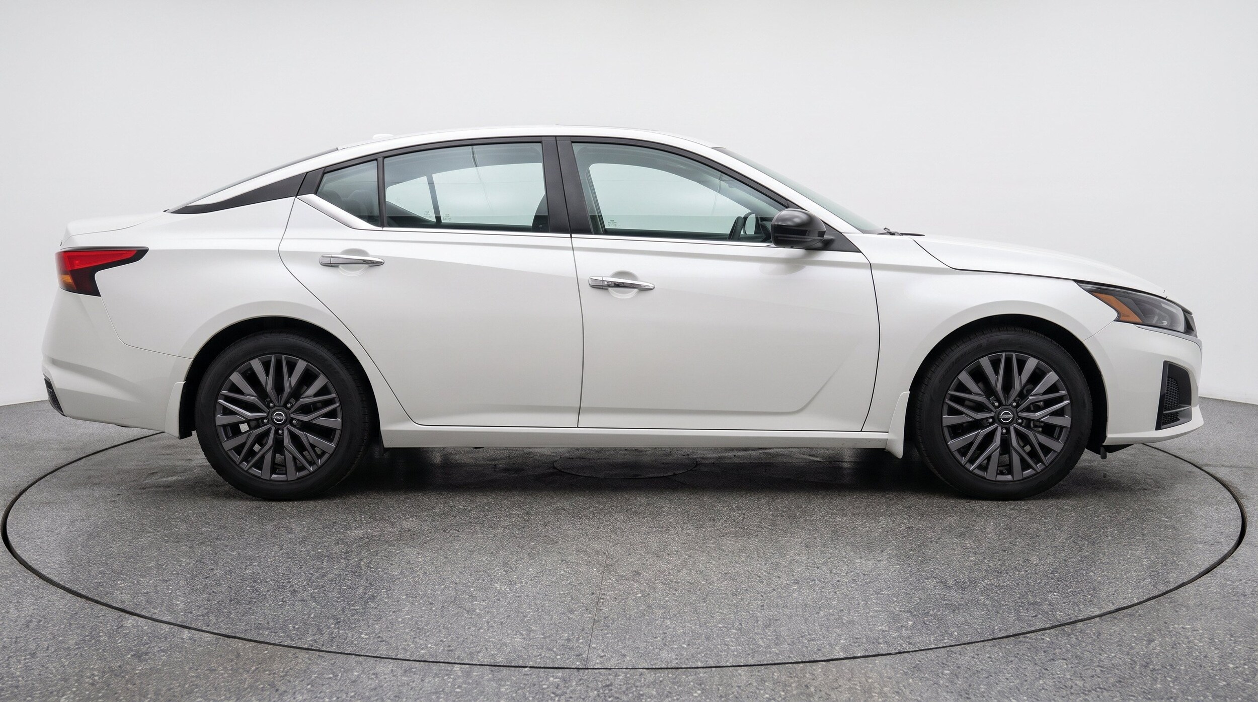 Thumbnail: 2025 Nissan Altima - 10