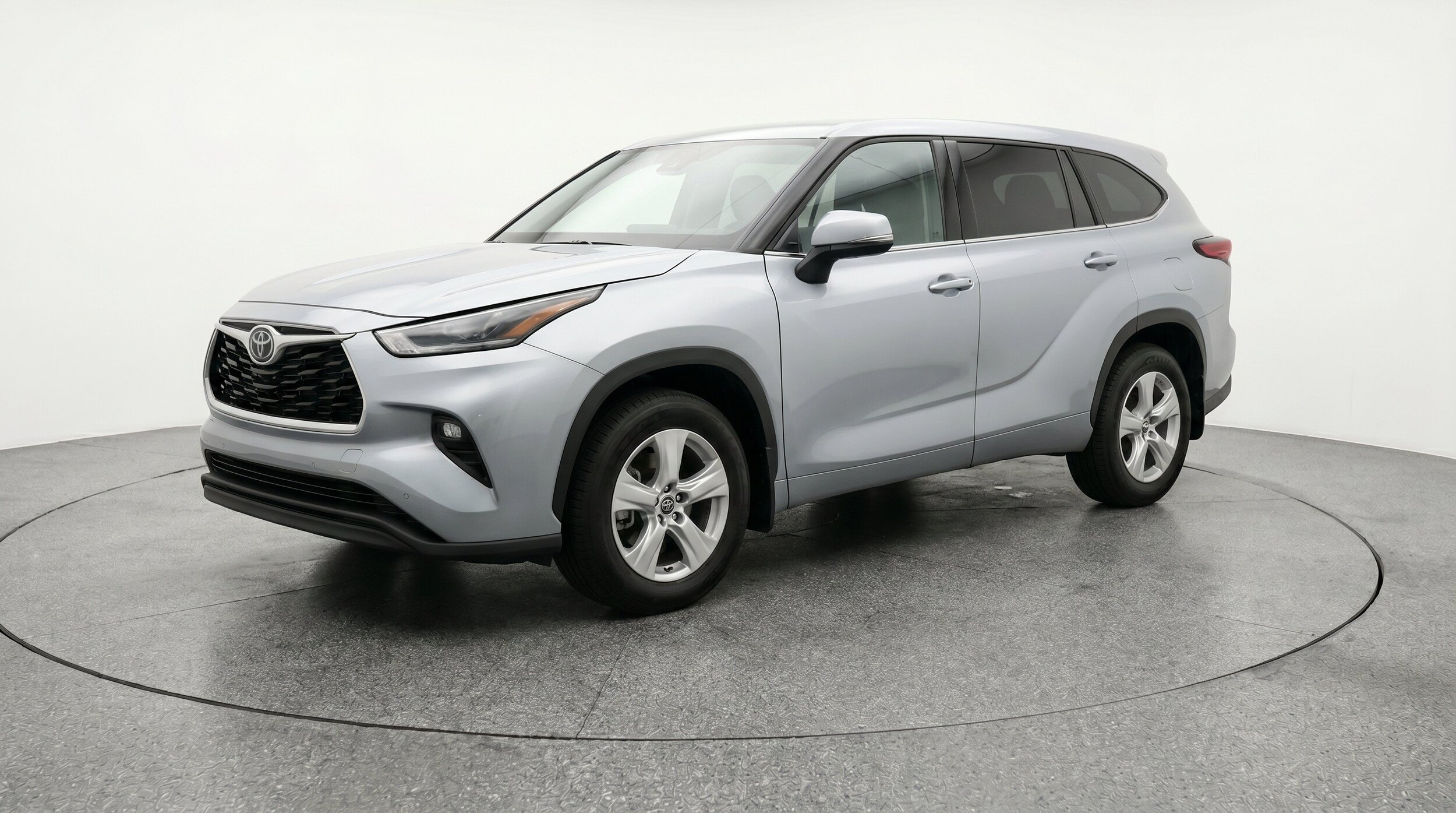 Thumbnail: 2025 Toyota Highlander - 3