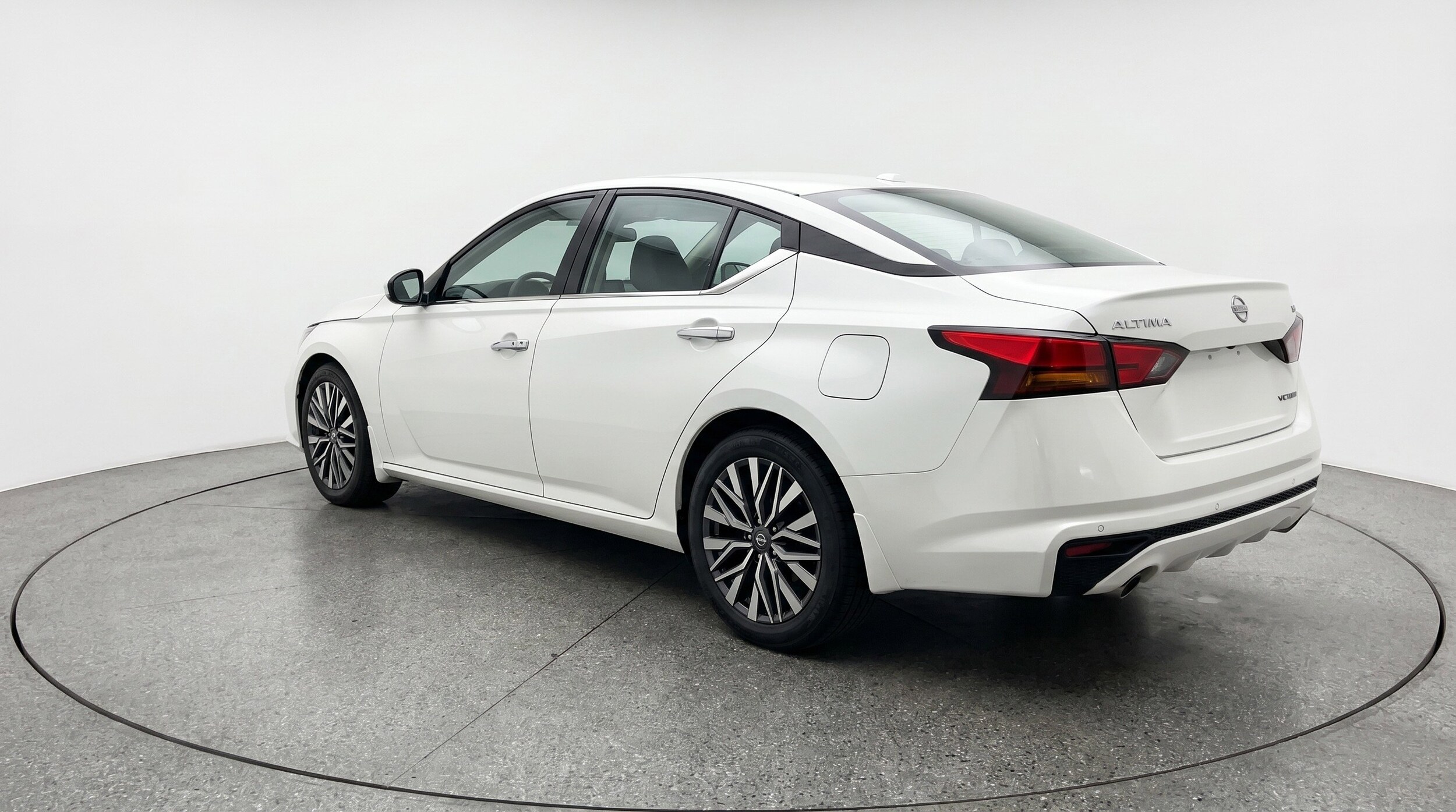 Thumbnail: 2025 Nissan Altima - 6