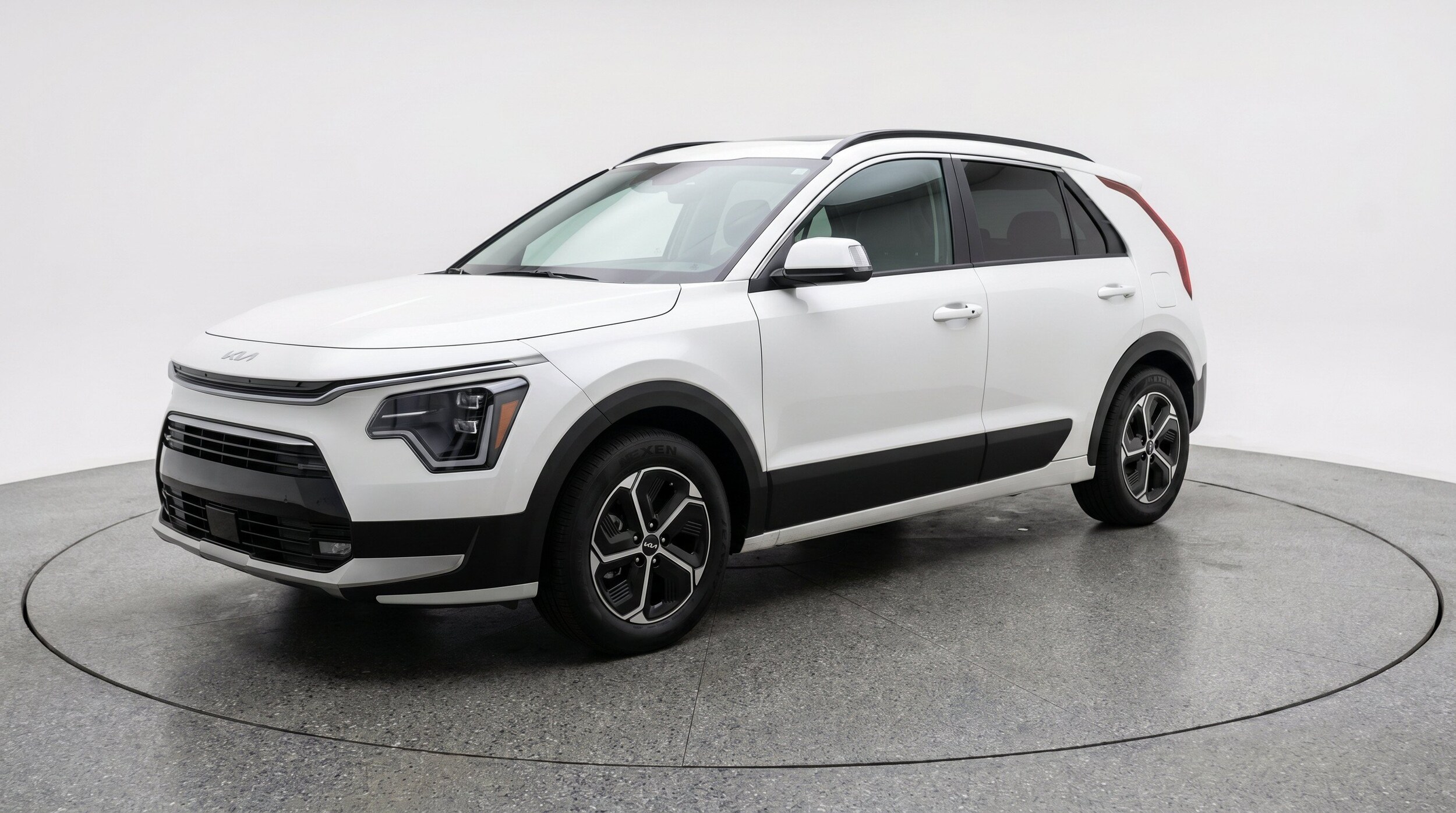 Thumbnail: 2026 Kia Niro - 3