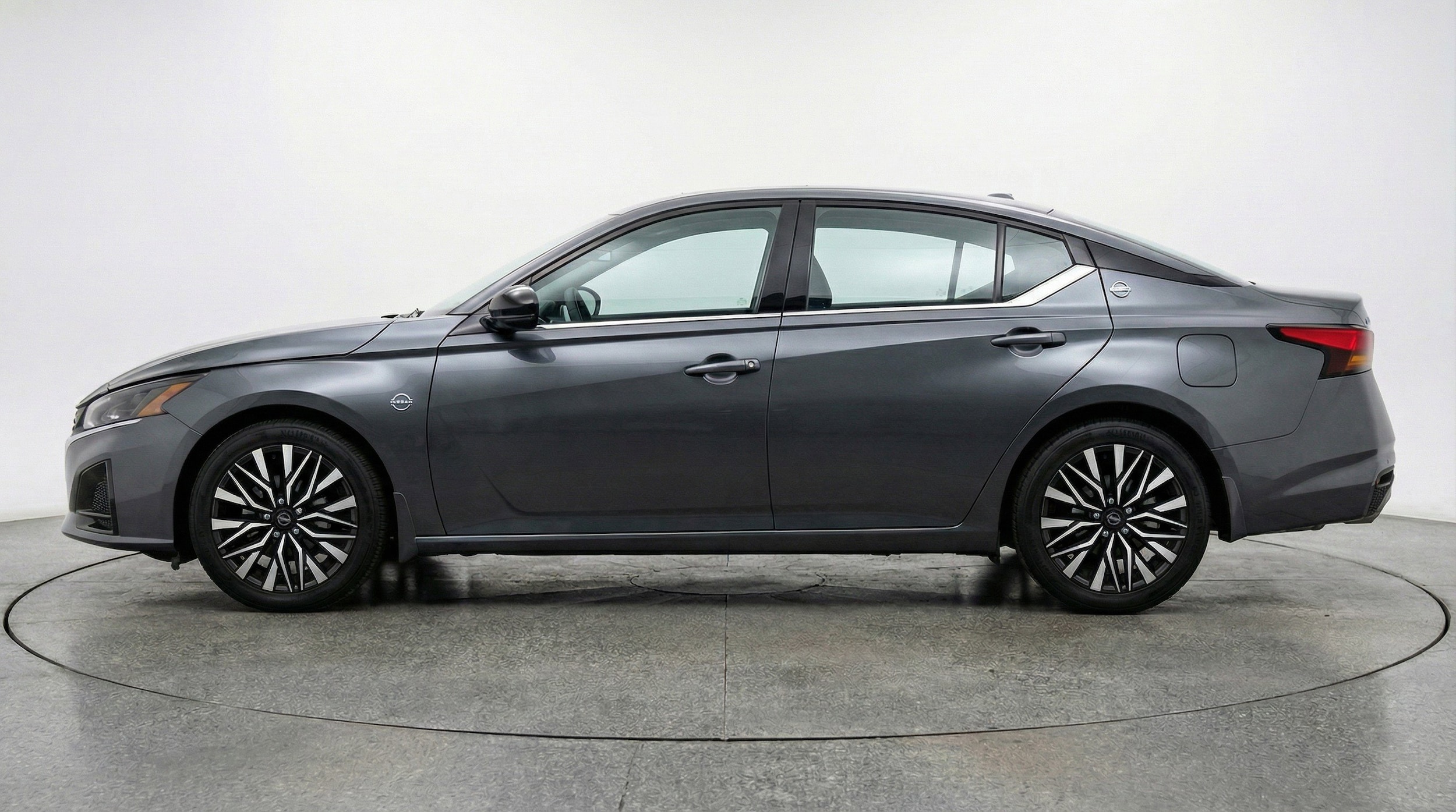 Thumbnail: 2025 Nissan Altima - 5