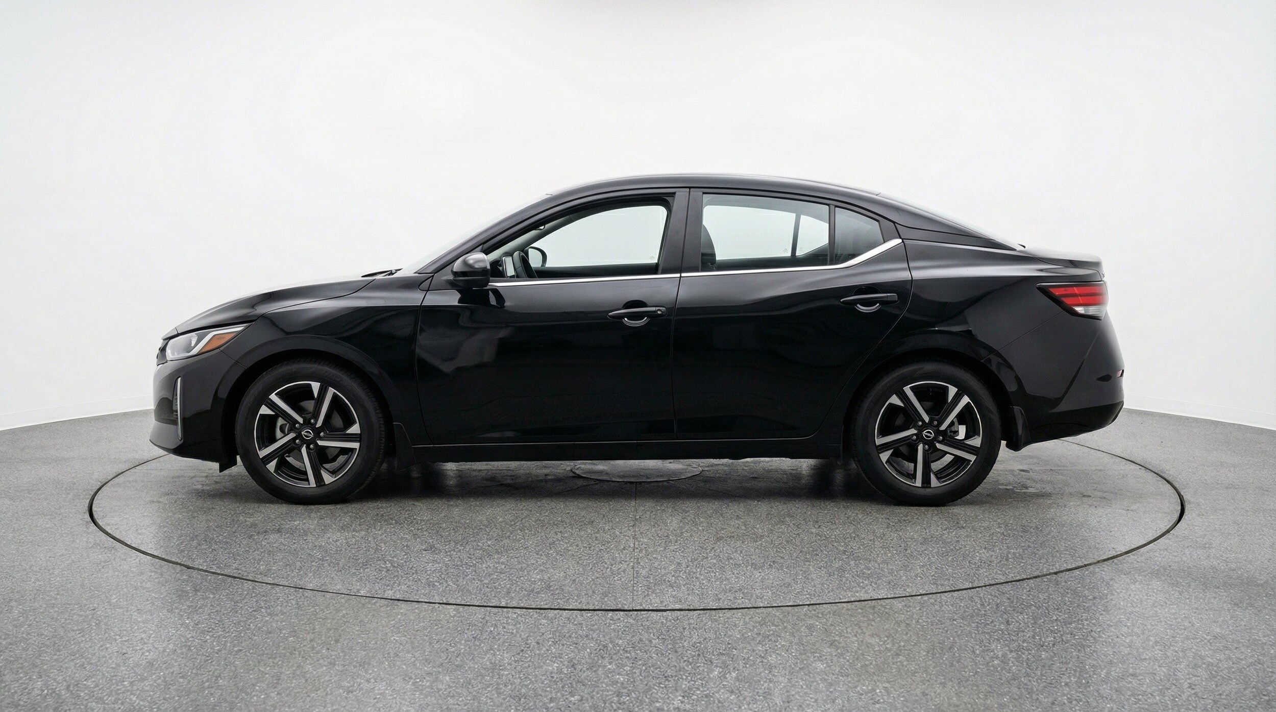 Thumbnail: 2025 Nissan Sentra - 5