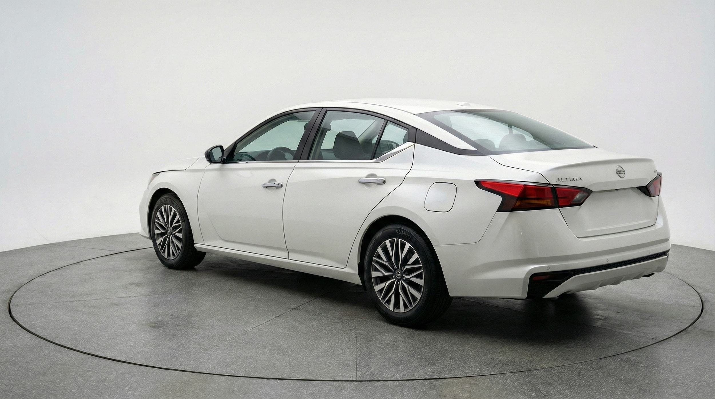 Thumbnail: 2025 Nissan Altima - 5