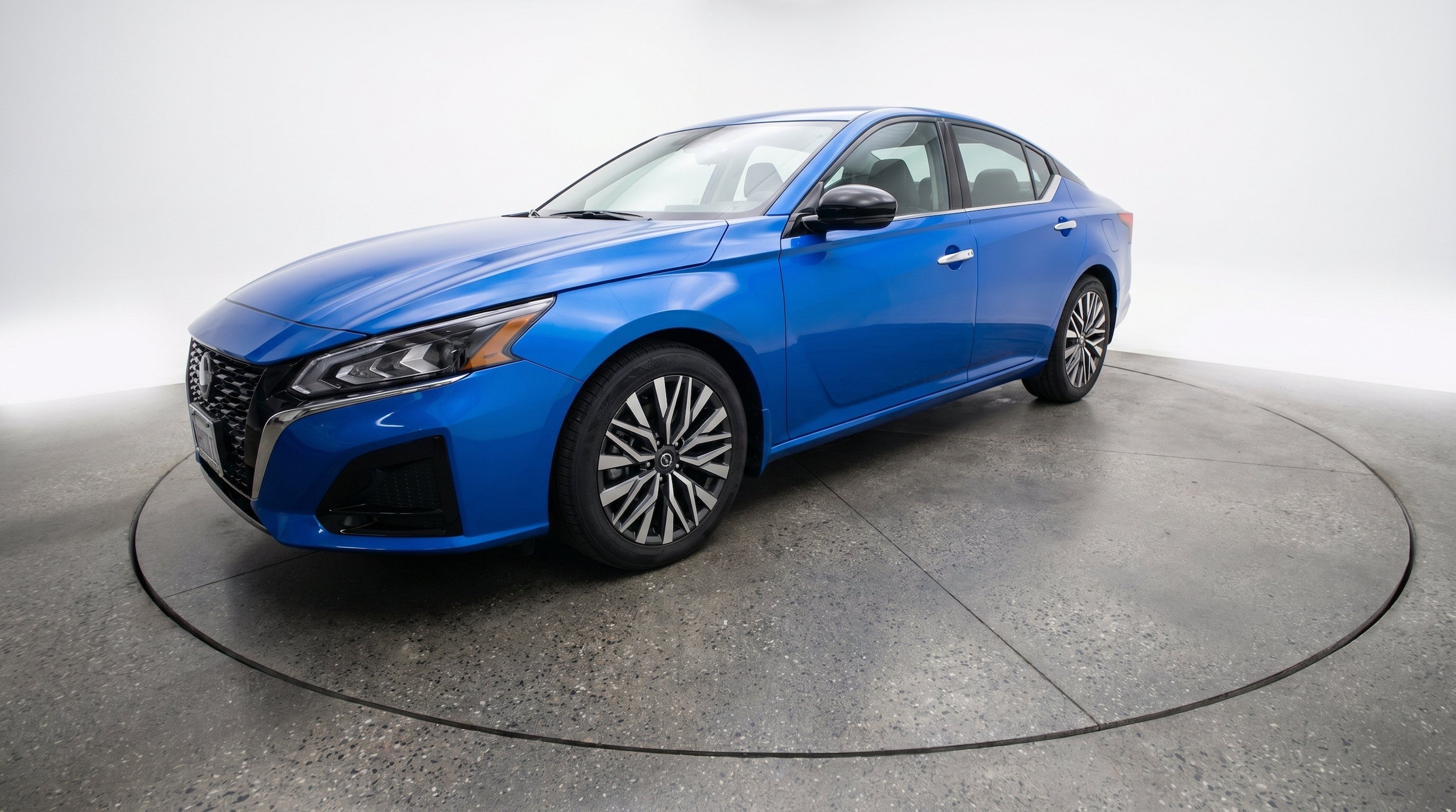 Thumbnail: 2025 Nissan Altima - 3