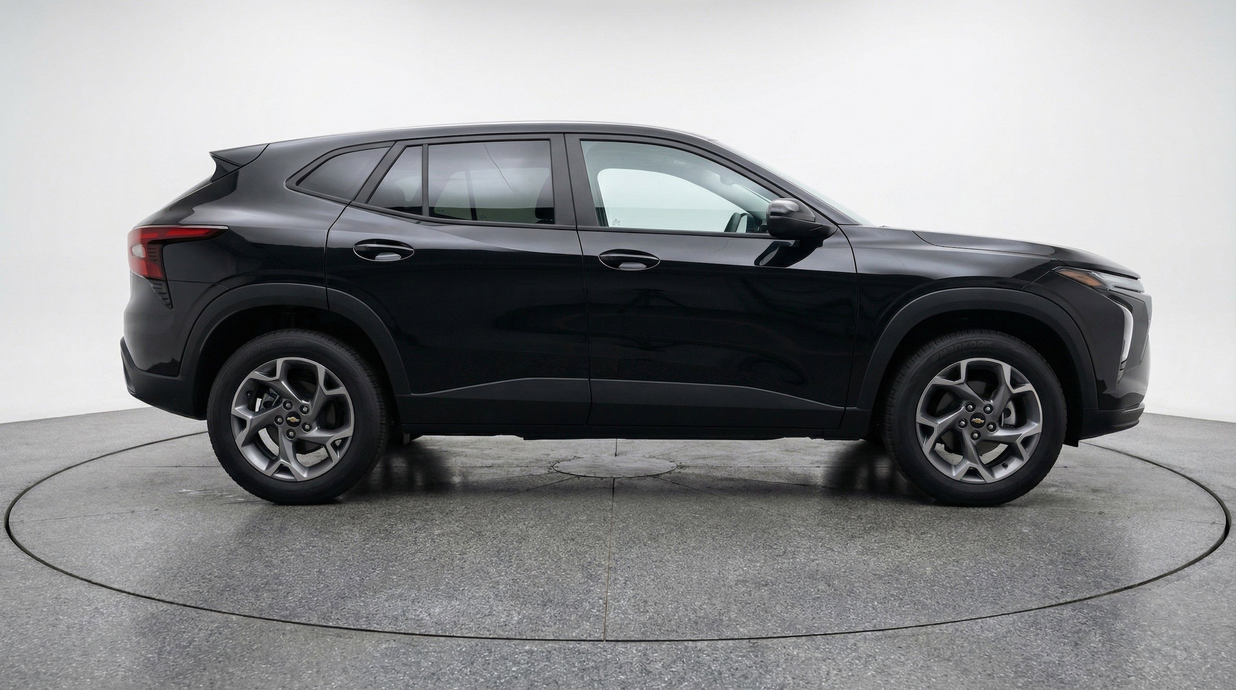 Thumbnail: 2025 Chevrolet Trax - 11