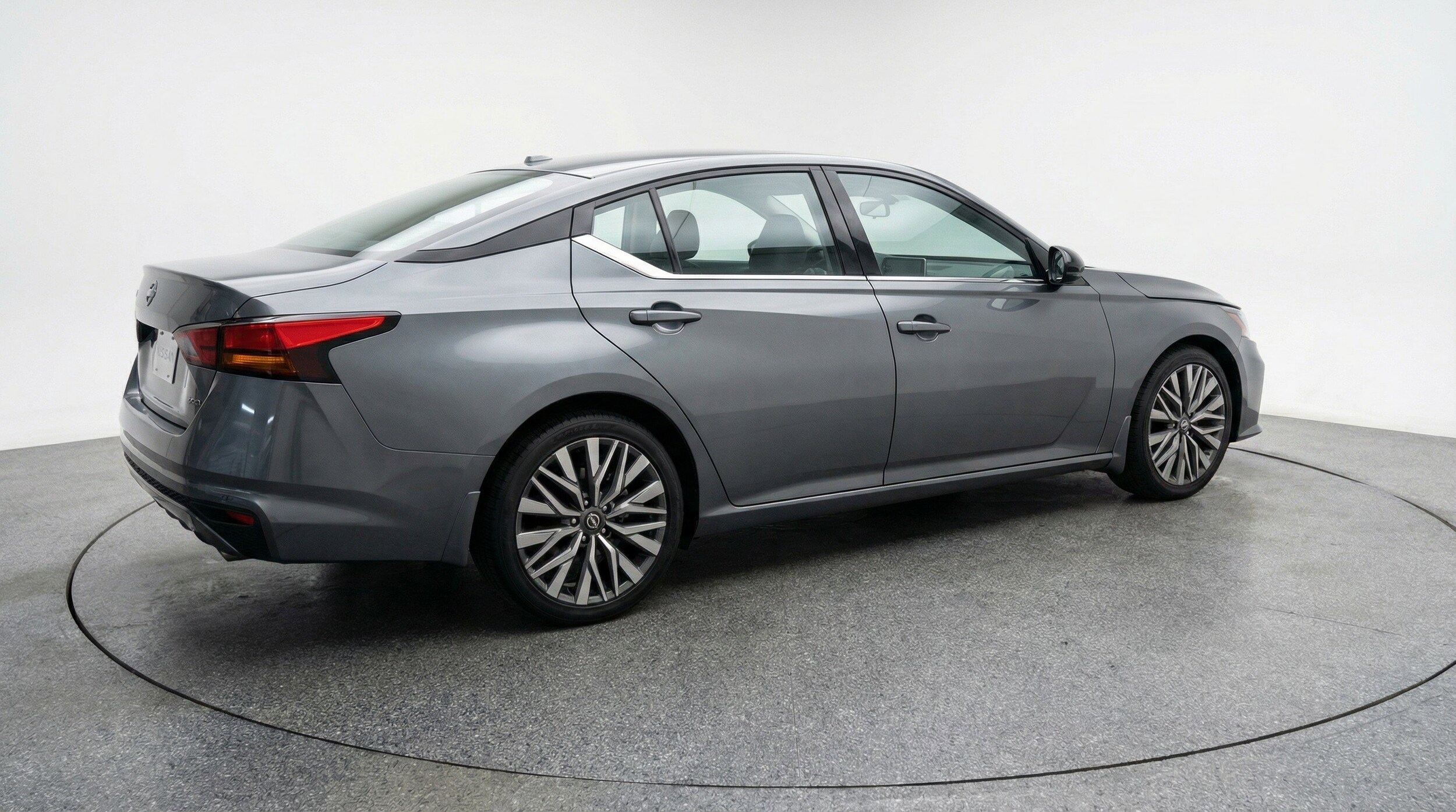 Thumbnail: 2025 Nissan Altima - 9