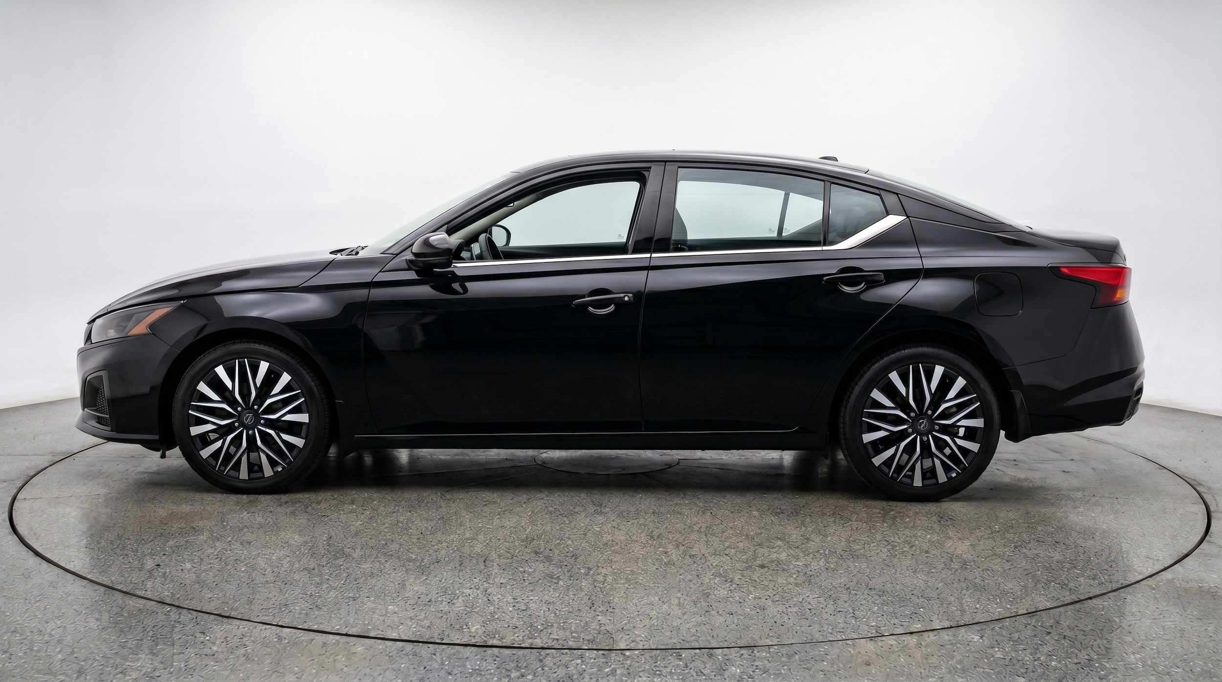 Thumbnail: 2026 Nissan Altima - 5