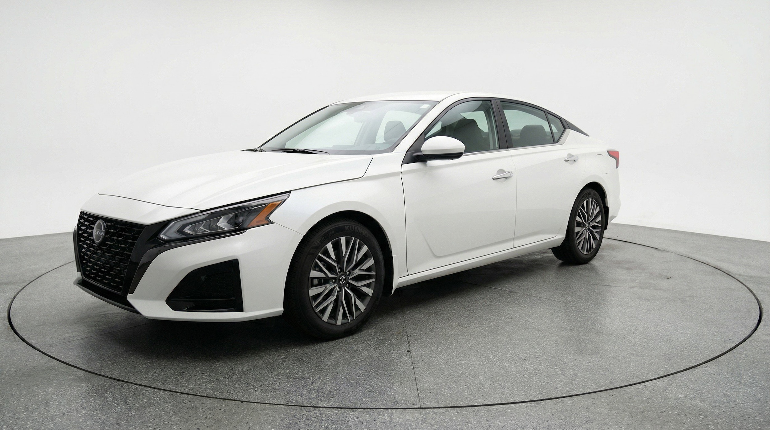 Thumbnail: 2025 Nissan Altima - 3