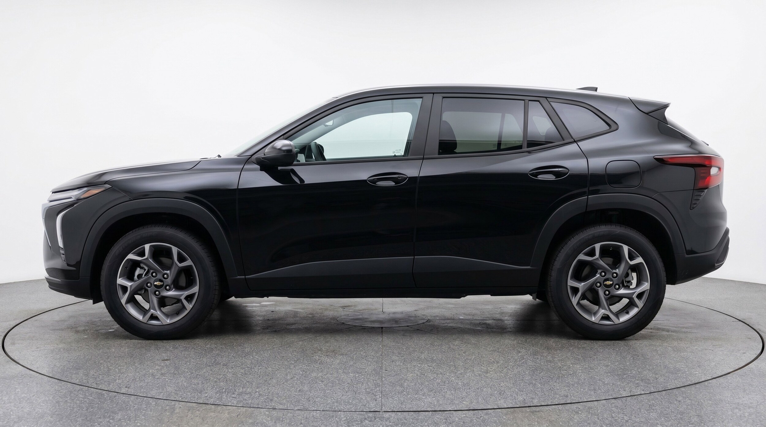 Thumbnail: 2025 Chevrolet Trax - 5
