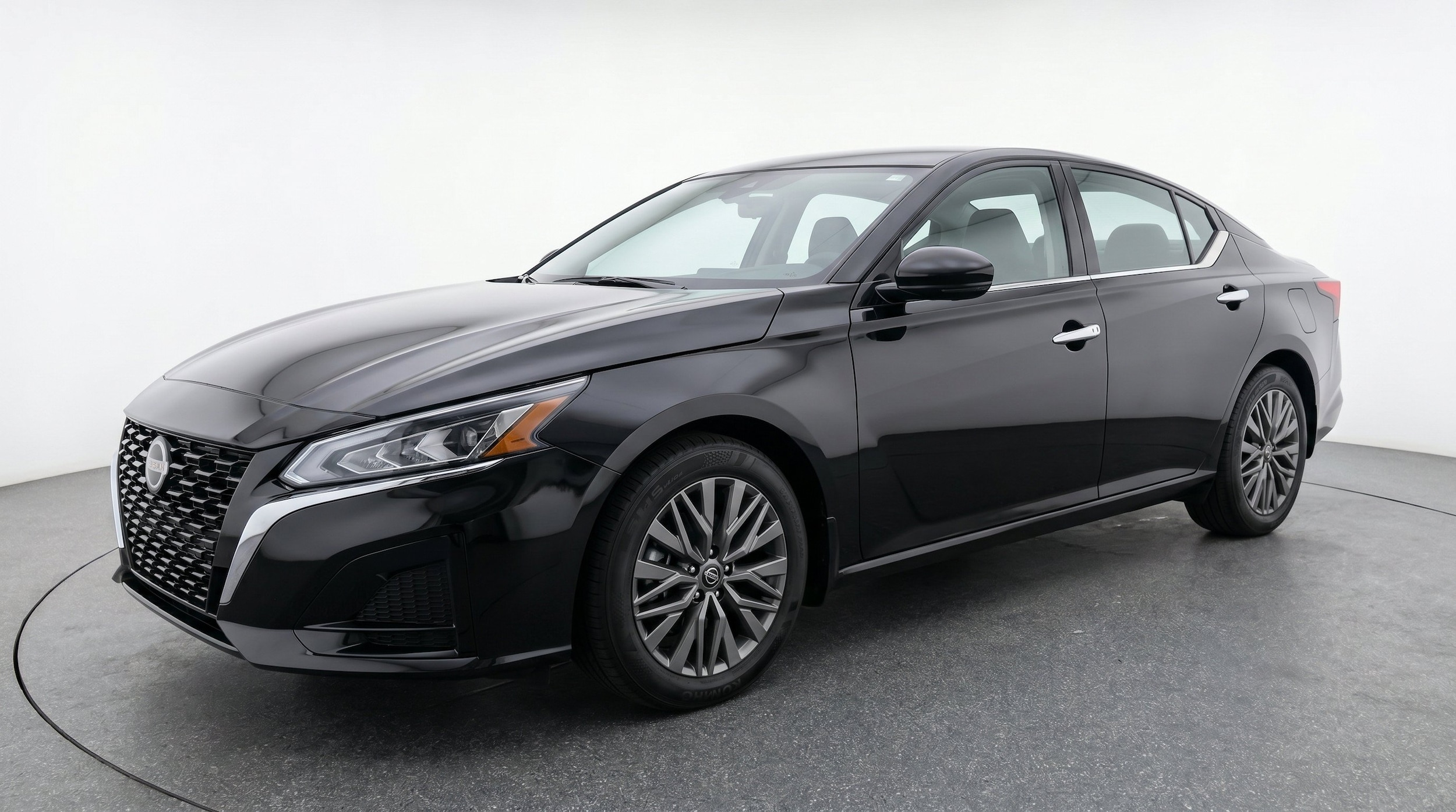 Thumbnail: 2025 Nissan Altima - 3