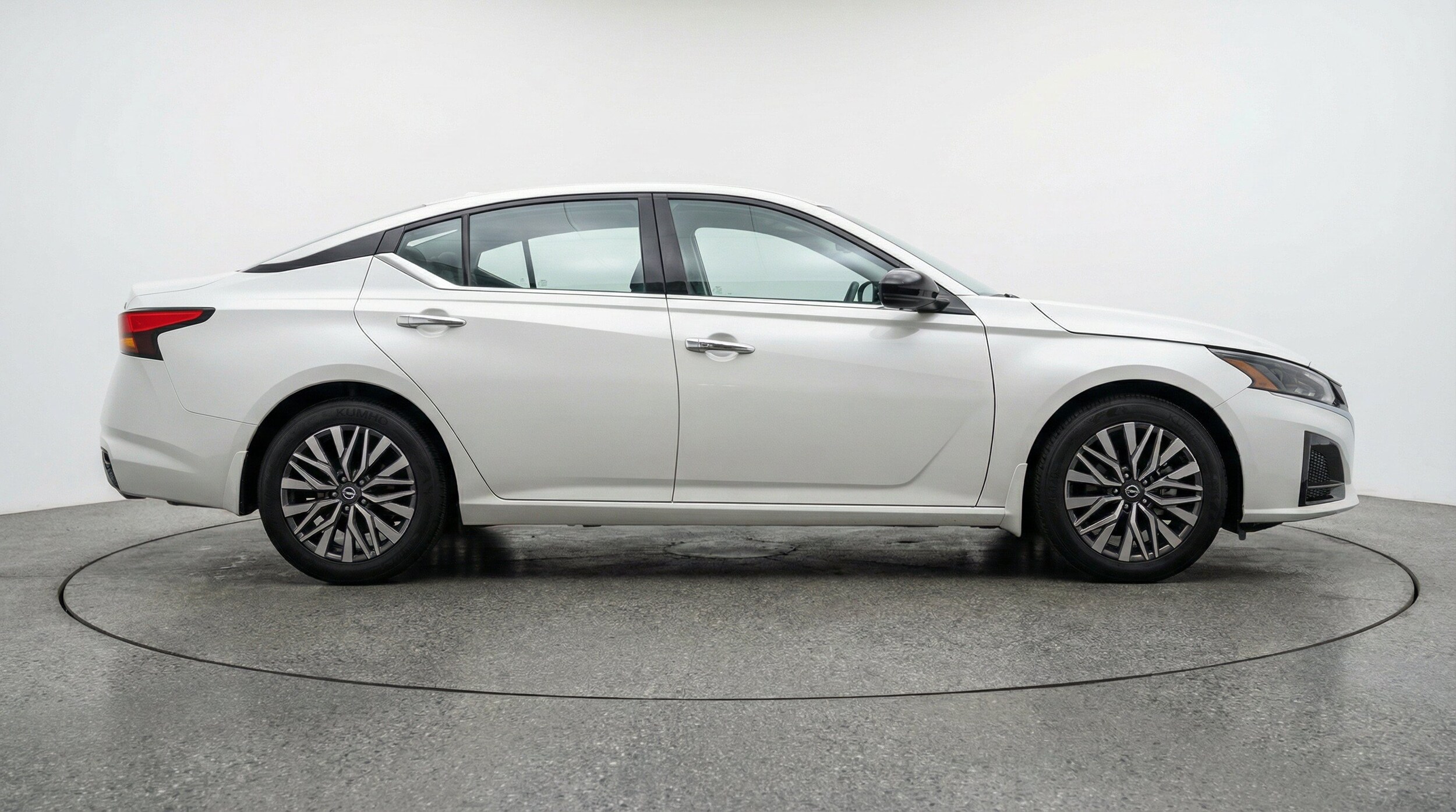 Thumbnail: 2025 Nissan Altima - 11
