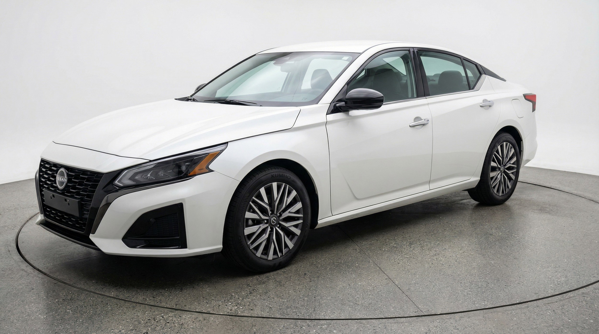 Thumbnail: 2025 Nissan Altima - 3