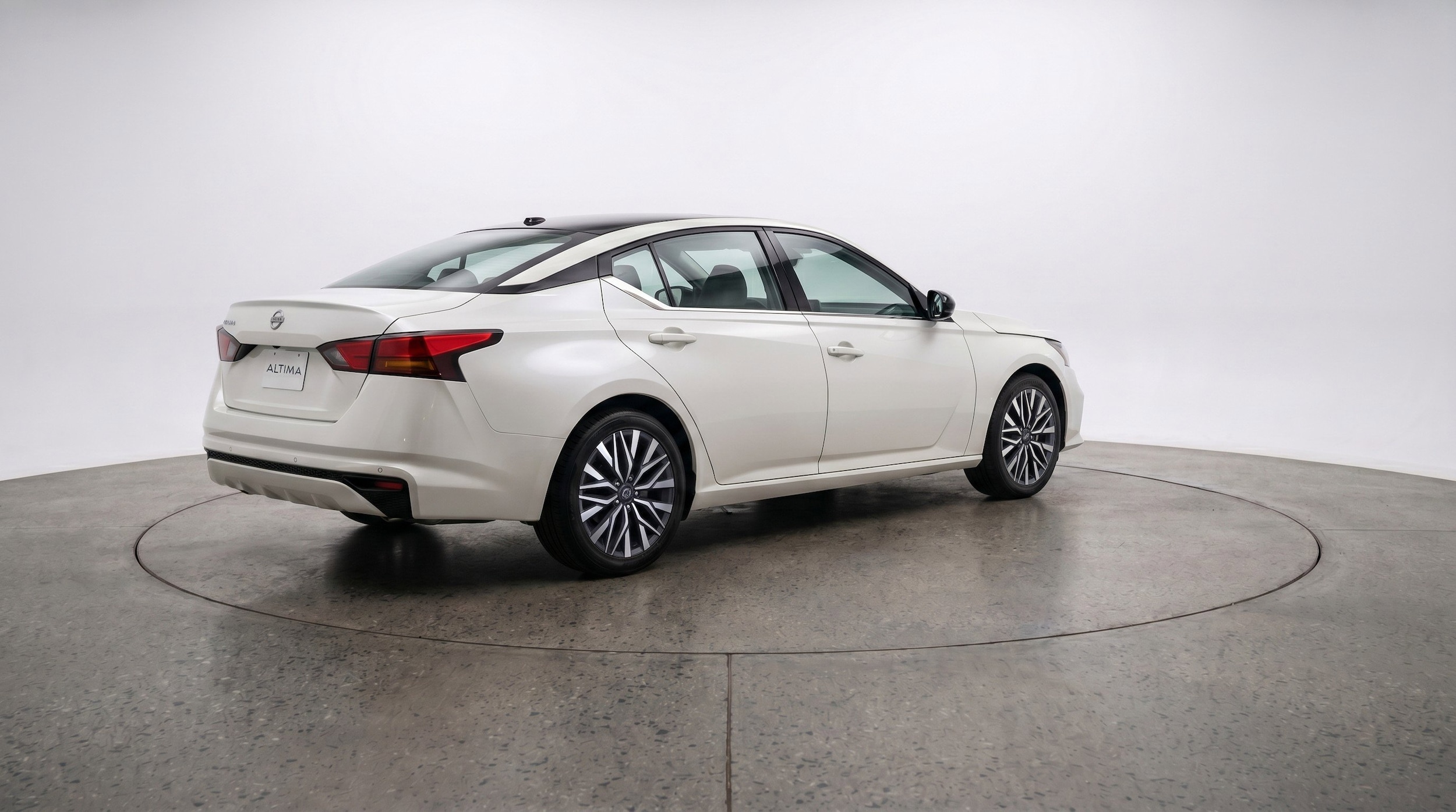 Thumbnail: 2025 Nissan Altima - 9