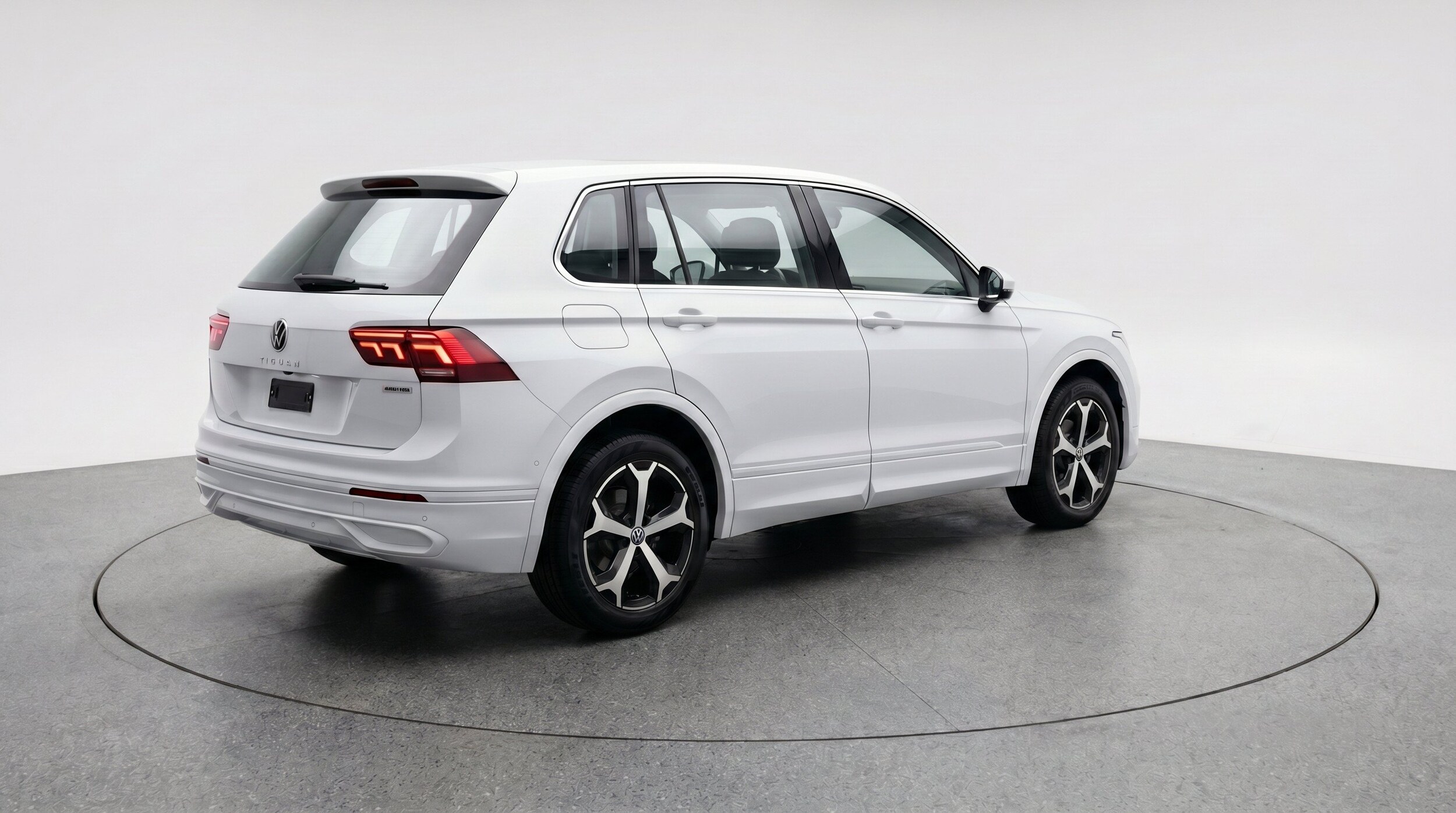 Thumbnail: 2026 Volkswagen Tiguan - 9