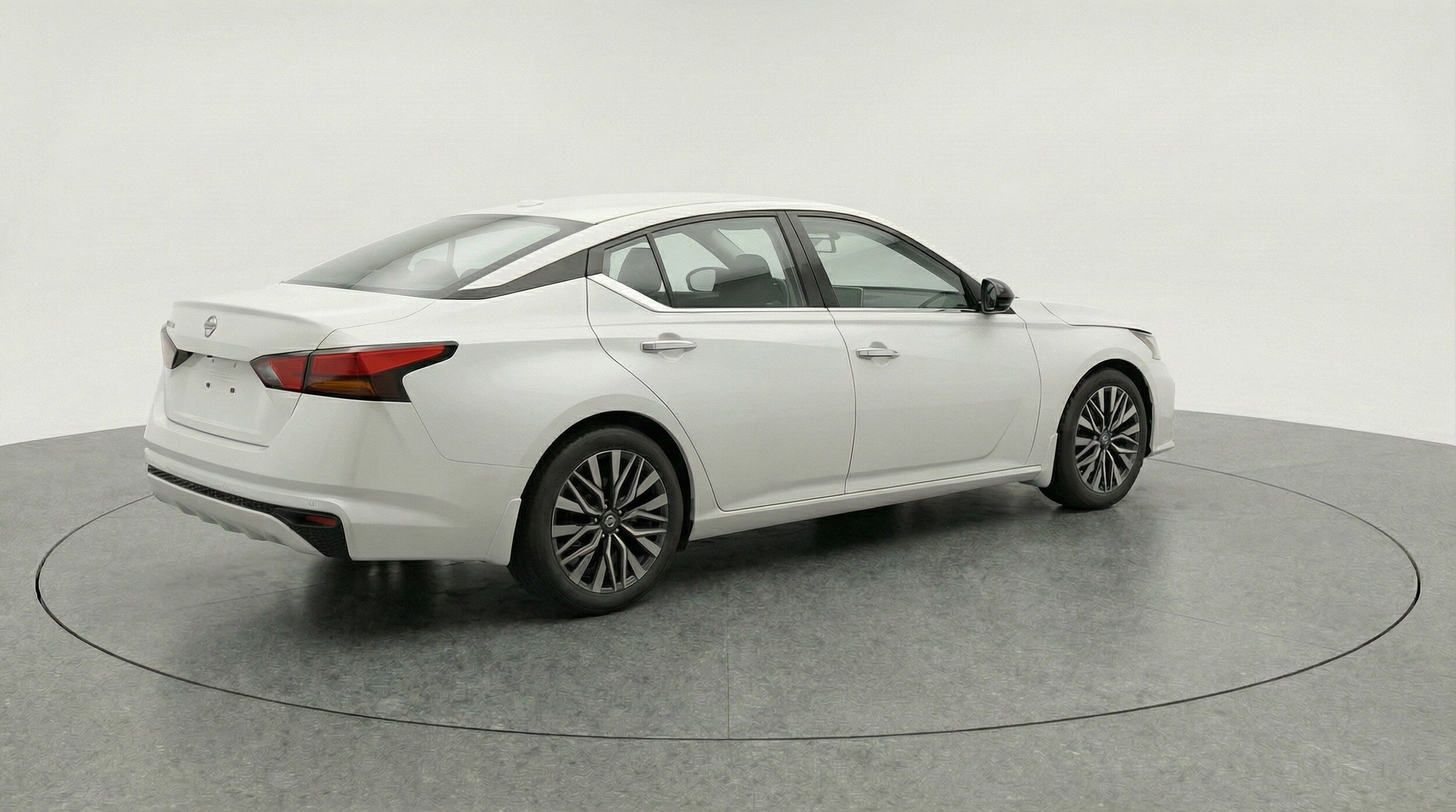 Thumbnail: 2025 Nissan Altima - 9