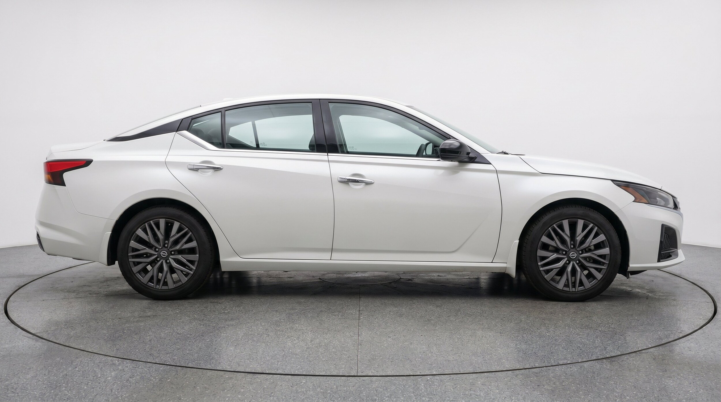 Thumbnail: 2025 Nissan Altima - 11