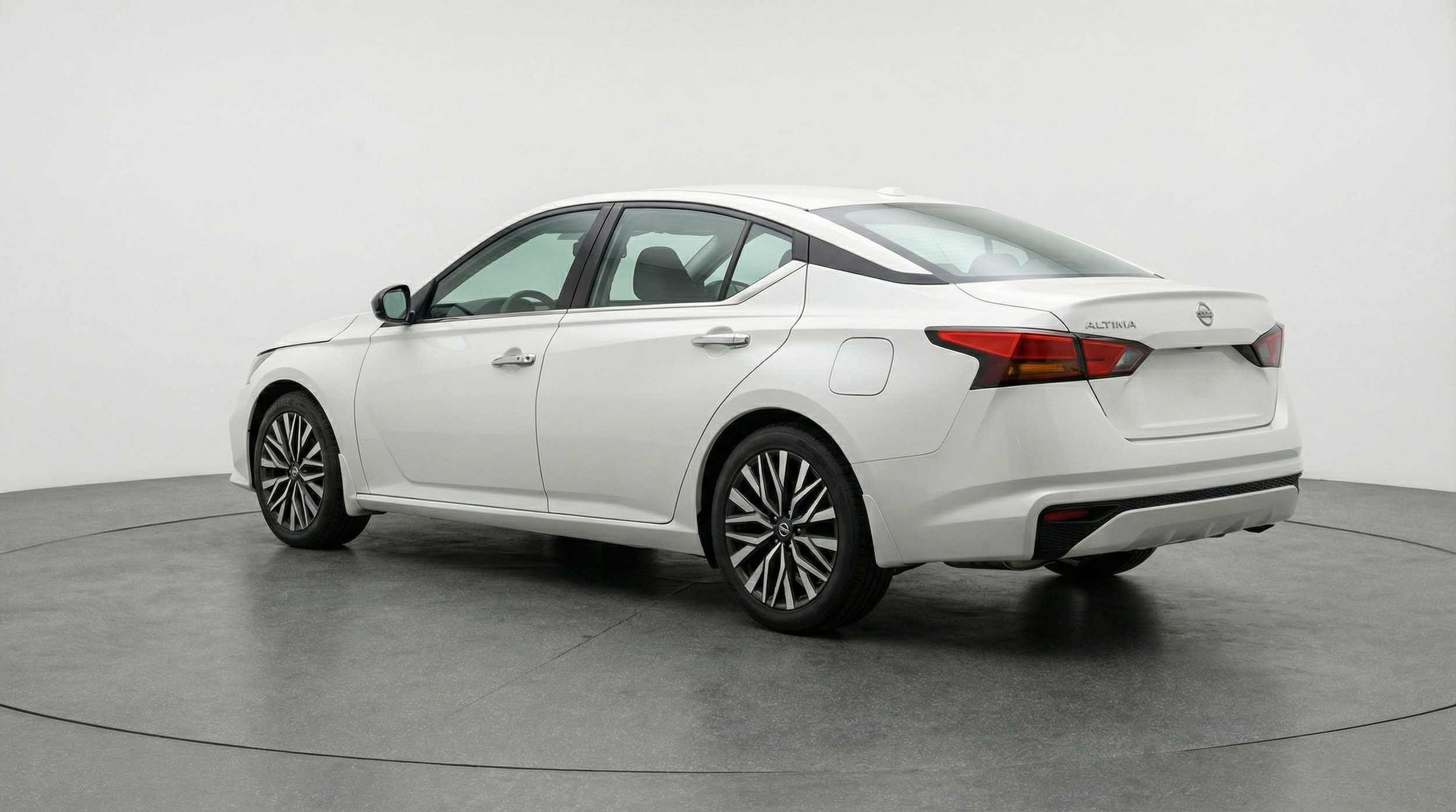 Thumbnail: 2025 Nissan Altima - 5